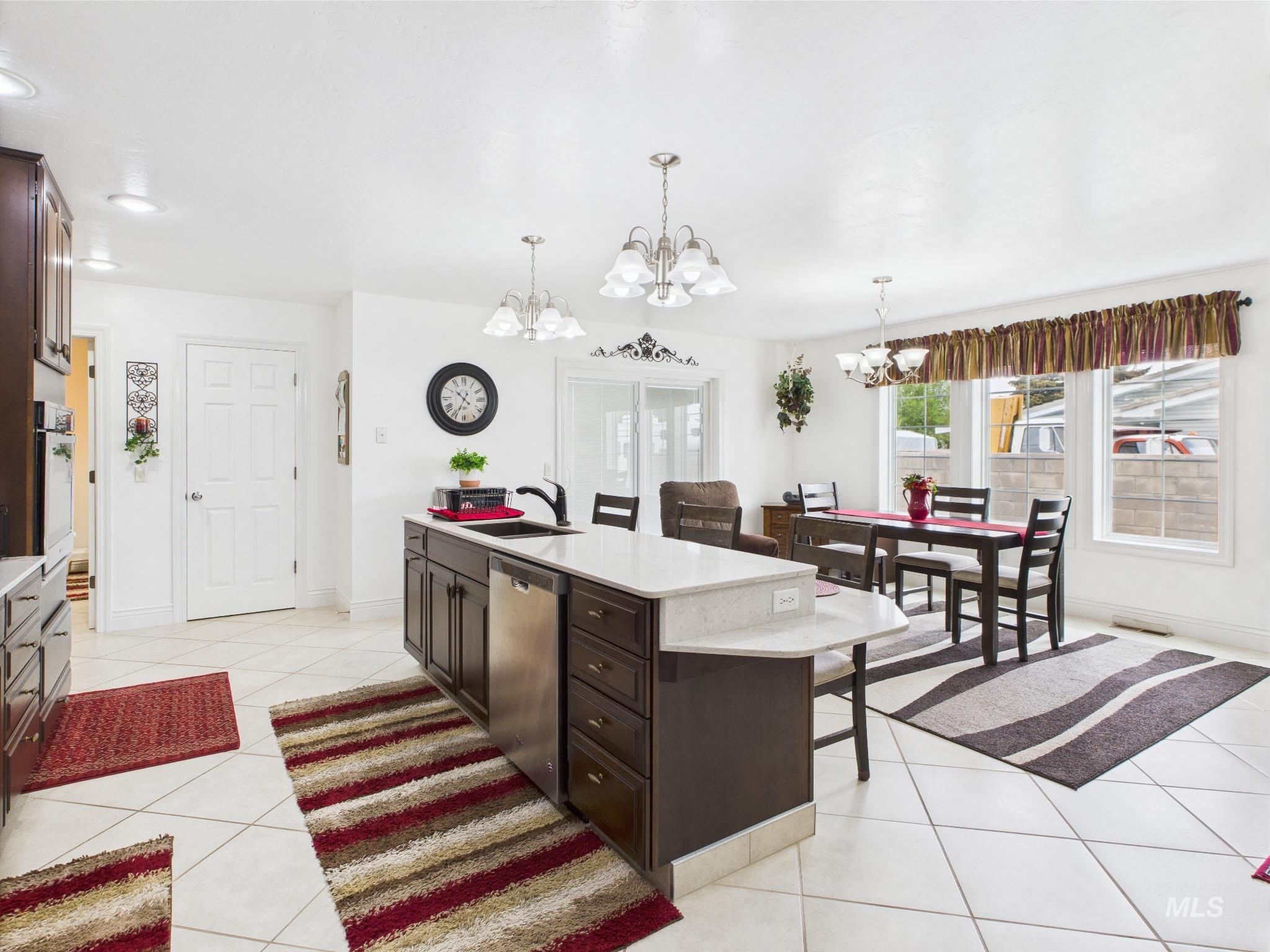 11 N 3rd West St., Paul, Idaho 83347, 2 Bedrooms, 2 Bathrooms, Residential For Sale, Price $345,000, 98947663