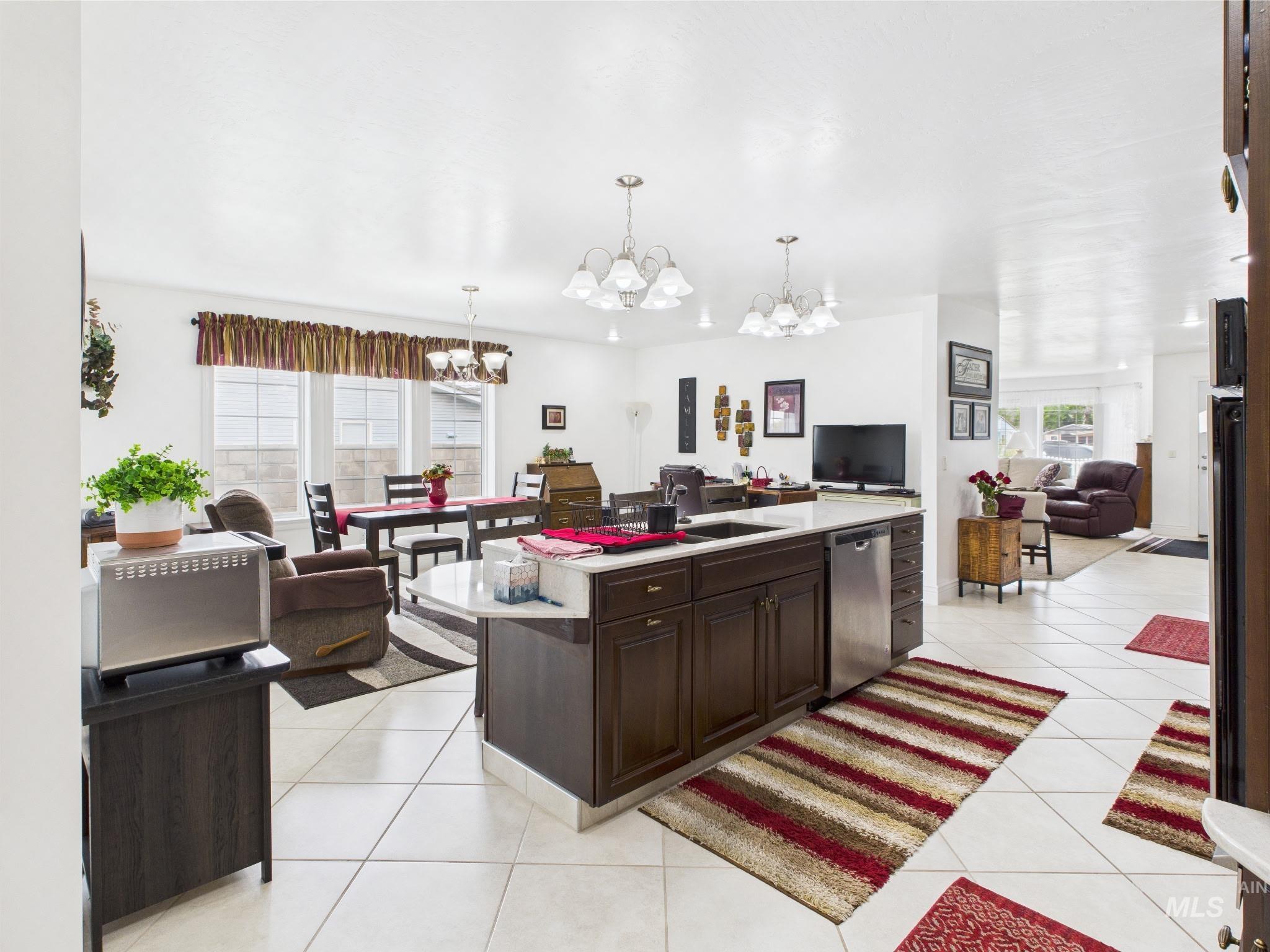 11 N 3rd West St., Paul, Idaho 83347, 2 Bedrooms, 2 Bathrooms, Residential For Sale, Price $345,000, 98947663