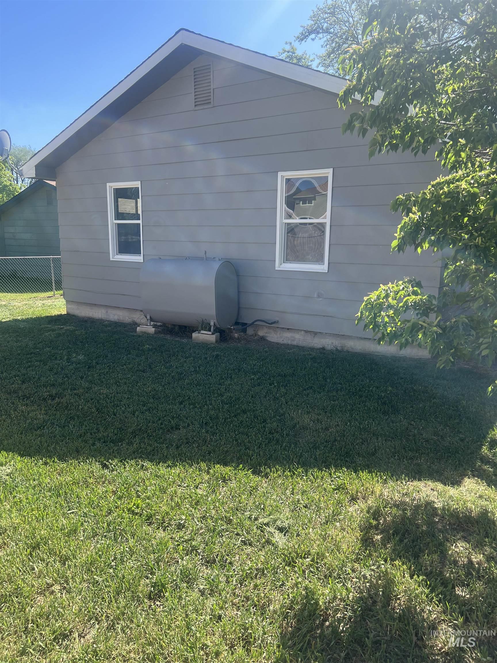 928 S Buchanan Street, Jerome, Idaho 83338, 3 Bedrooms, 1 Bathroom, Residential For Sale, Price $324,900,MLS 98947752