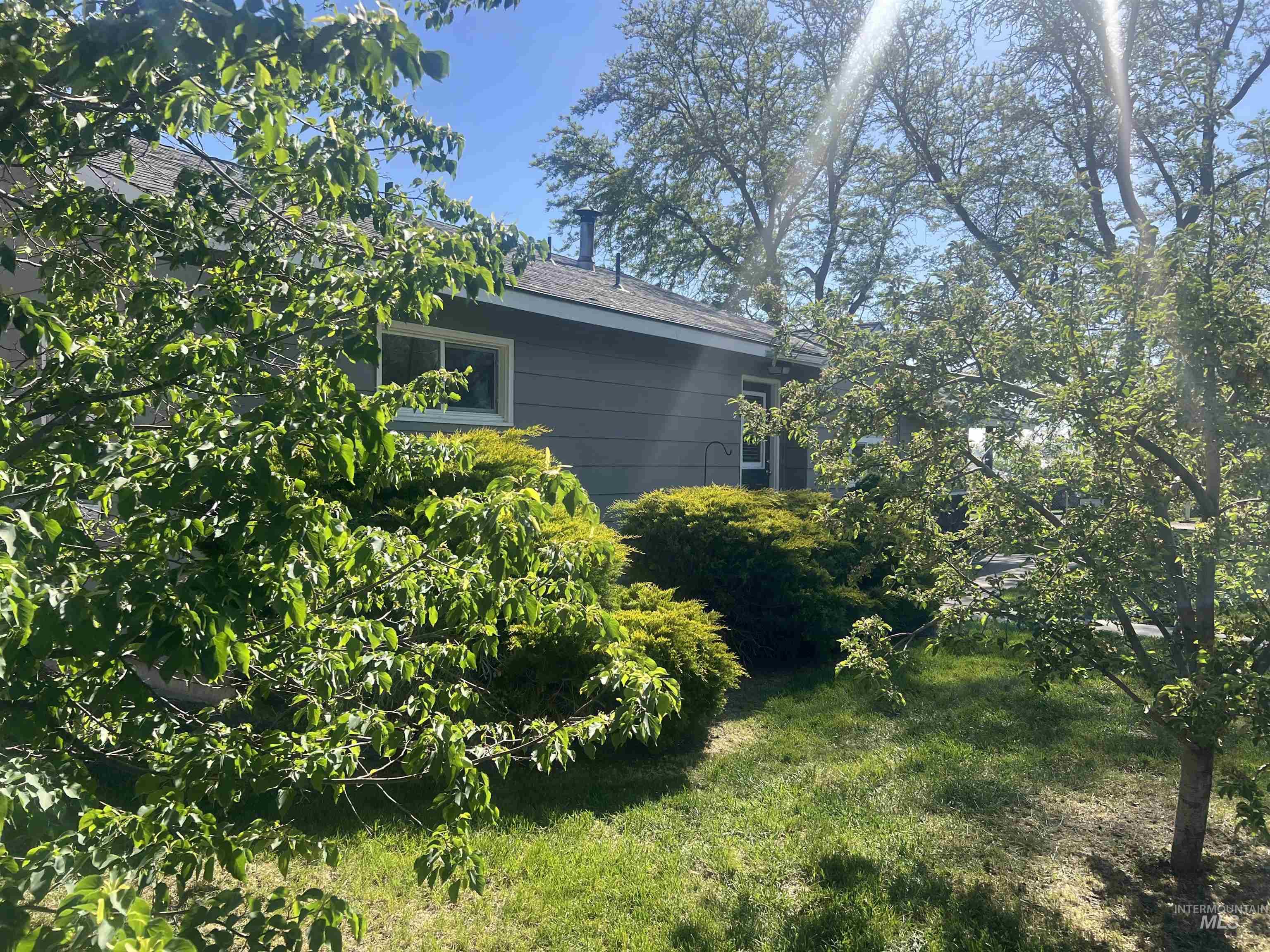 928 S Buchanan Street, Jerome, Idaho 83338, 3 Bedrooms, 1 Bathroom, Residential For Sale, Price $324,900,MLS 98947752