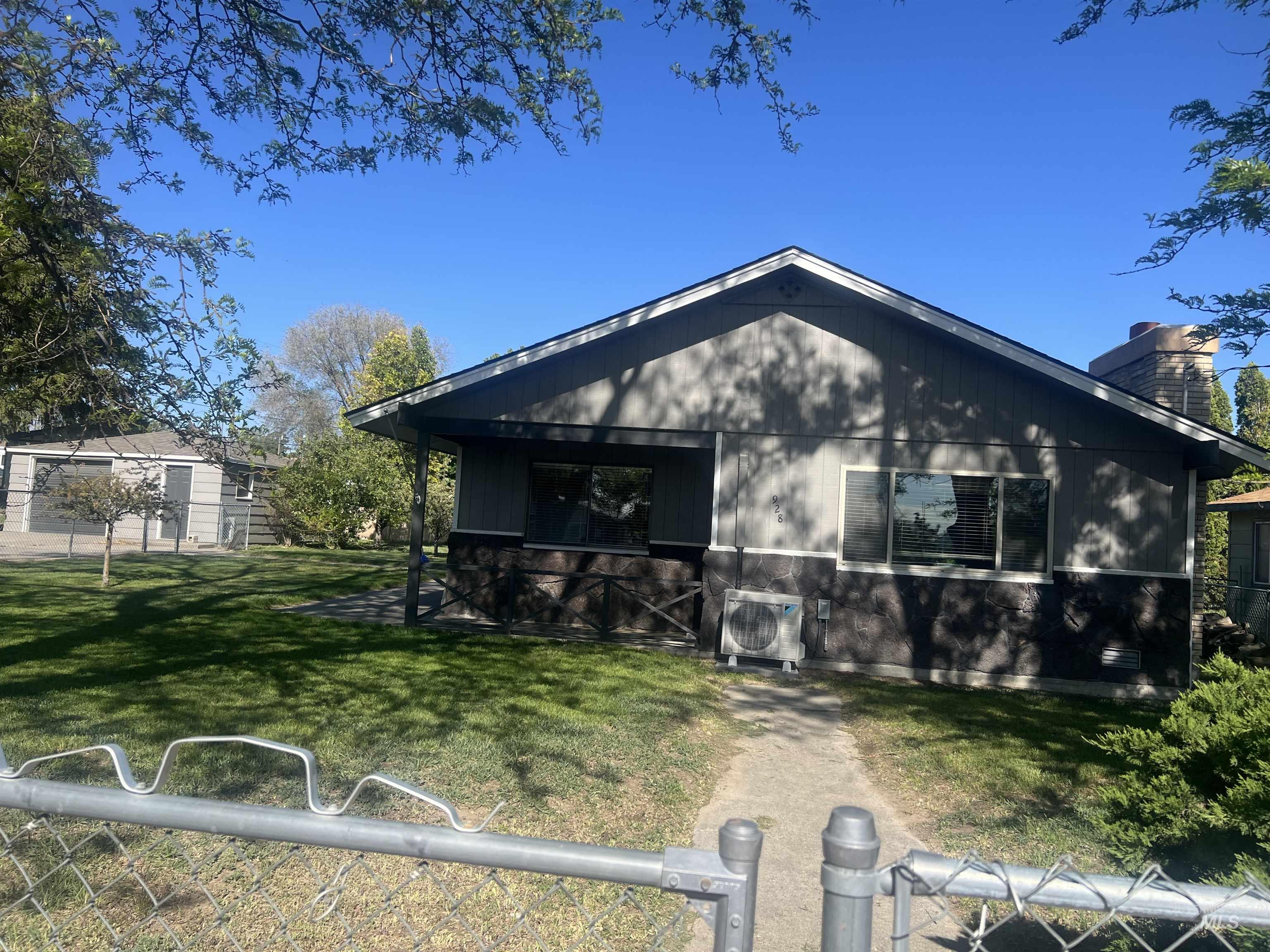 928 S Buchanan Street, Jerome, Idaho 83338, 3 Bedrooms, 1 Bathroom, Residential For Sale, Price $324,900,MLS 98947752