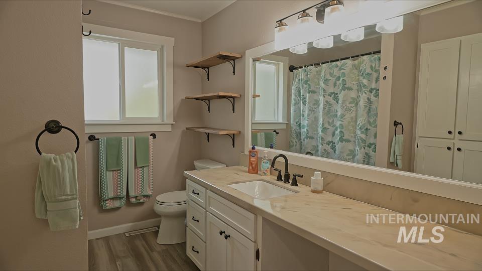 2770 Rainier Street, Clarkston, Washington 99403, 4 Bedrooms, 2 Bathrooms, Residential For Sale, Price $439,990,MLS 98947771