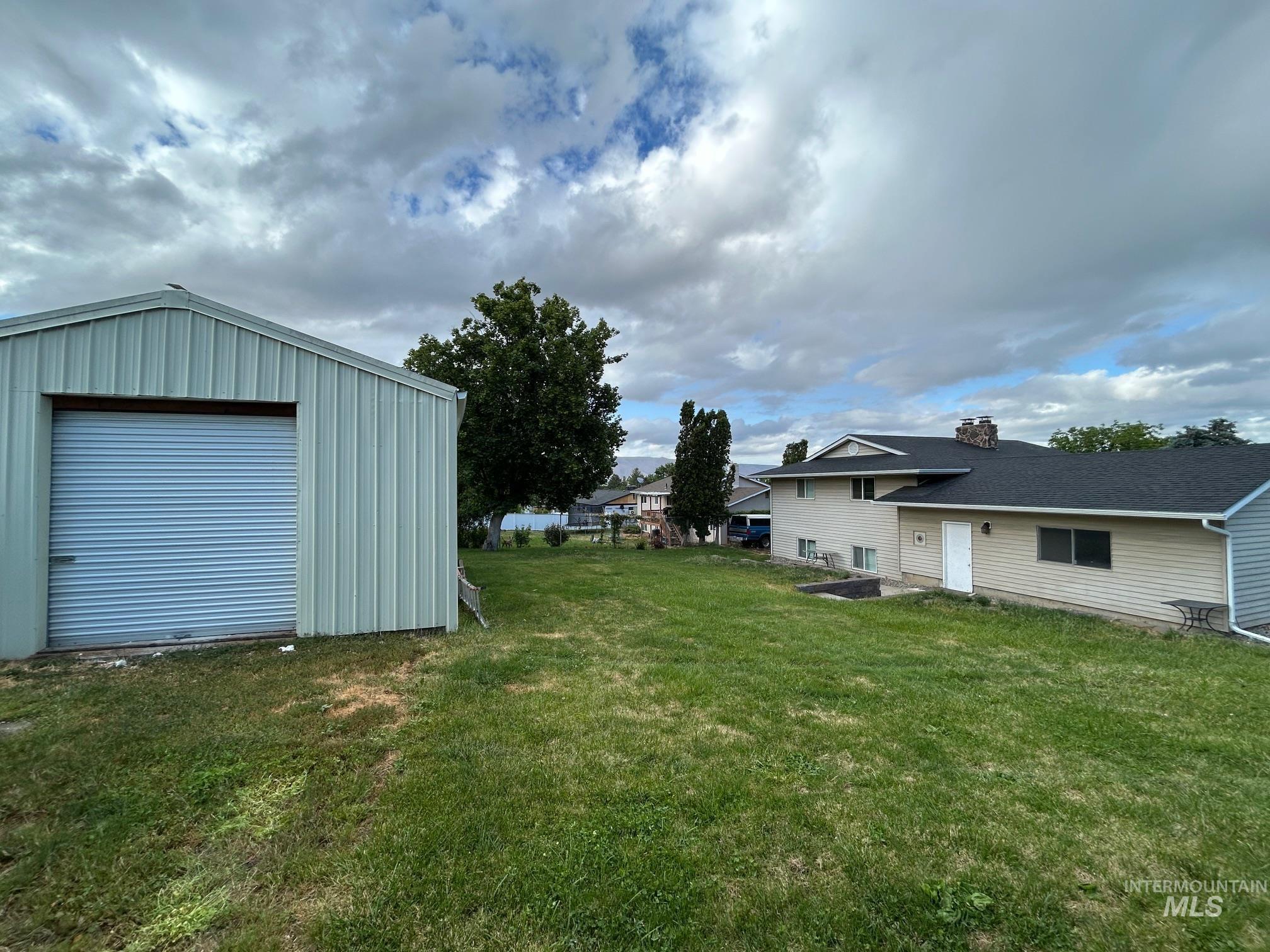 2770 Rainier Street, Clarkston, Washington 99403, 4 Bedrooms, 2 Bathrooms, Residential For Sale, Price $439,990,MLS 98947771