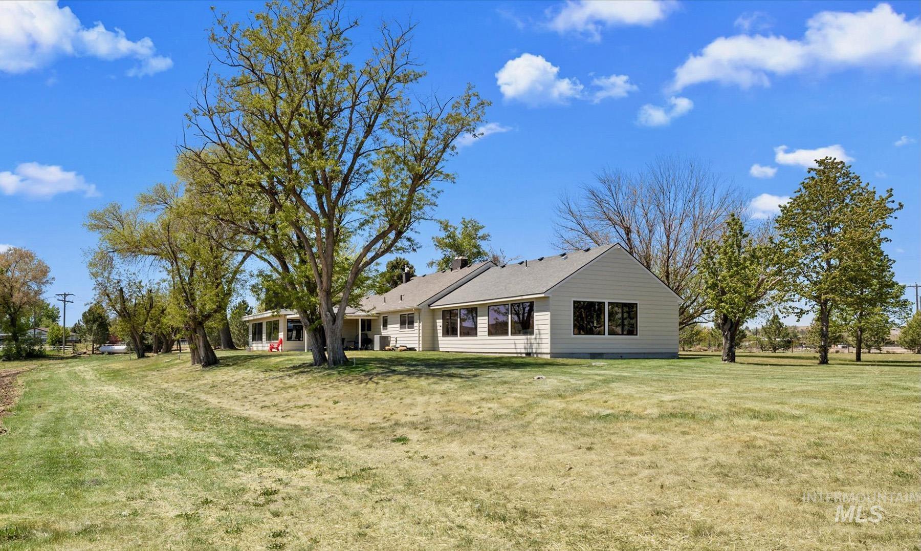 1429 E Cleveland Avenue, Glenns Ferry, Idaho 83627, 7 Bedrooms, 5 Bathrooms, Farm & Ranch For Sale, Price $3,500,000,MLS 98947859