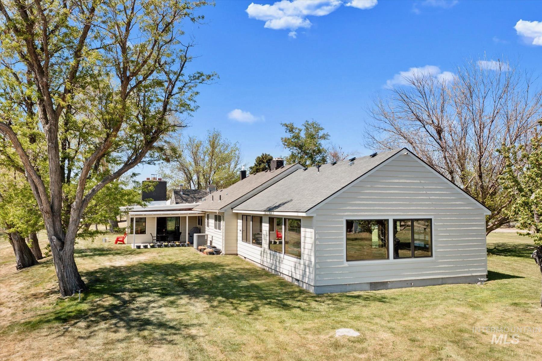 1429 E Cleveland Avenue, Glenns Ferry, Idaho 83627, 7 Bedrooms, 5 Bathrooms, Farm & Ranch For Sale, Price $3,500,000,MLS 98947859