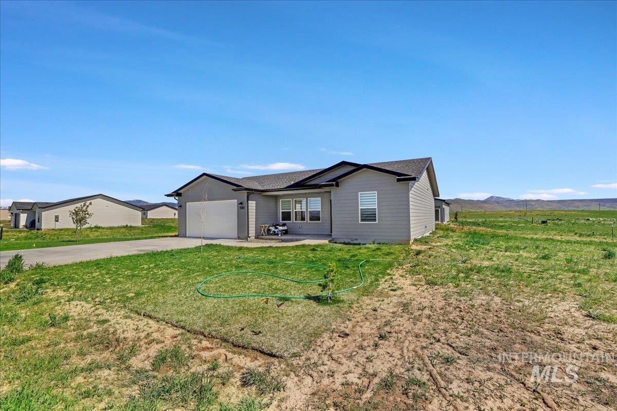 190 Bison Way, Fairfield, Idaho 83327, 3 Bedrooms, 2 Bathrooms, Residential For Sale, Price $399,000, 98947924