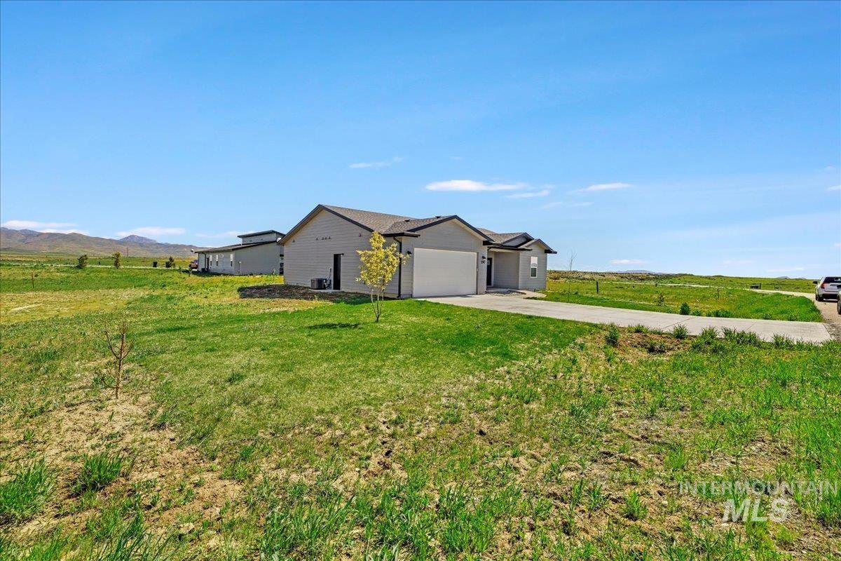 190 Bison Way, Fairfield, Idaho 83327, 3 Bedrooms, 2 Bathrooms, Residential For Sale, Price $399,000, 98947924