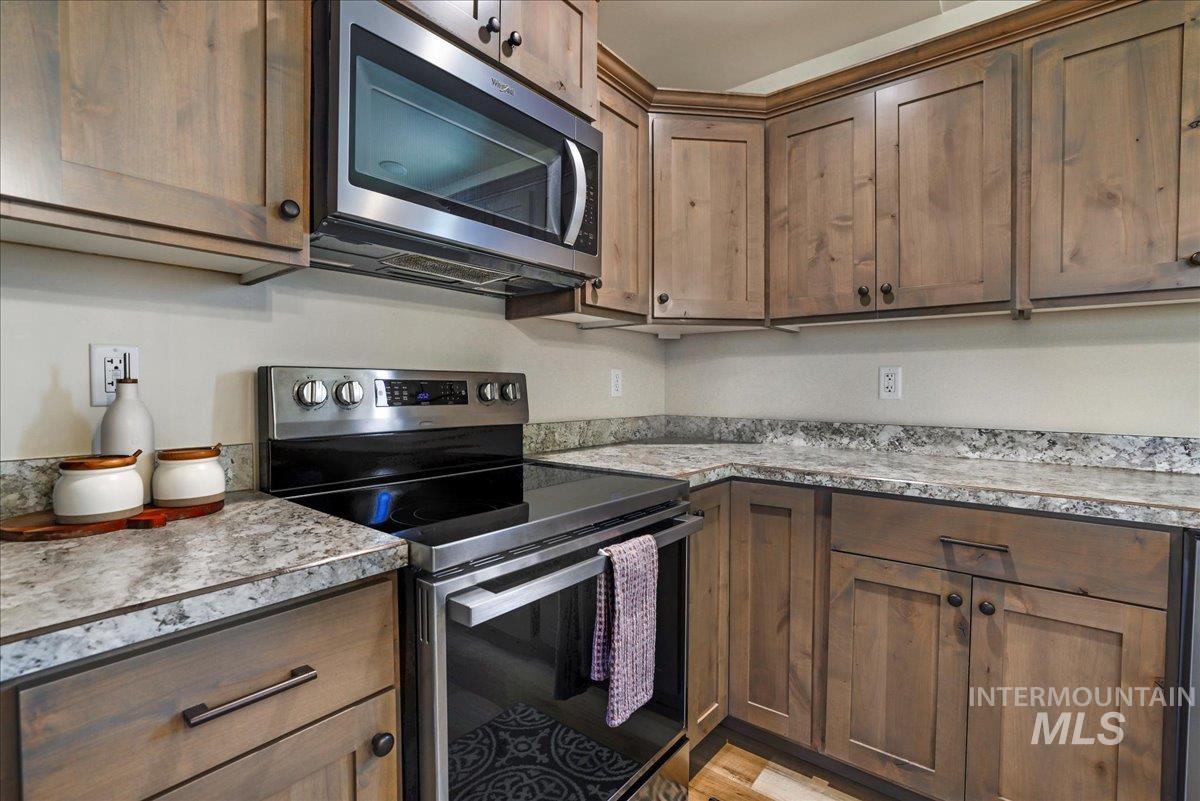 190 Bison Way, Fairfield, Idaho 83327, 3 Bedrooms, 2 Bathrooms, Residential For Sale, Price $399,000, 98947924