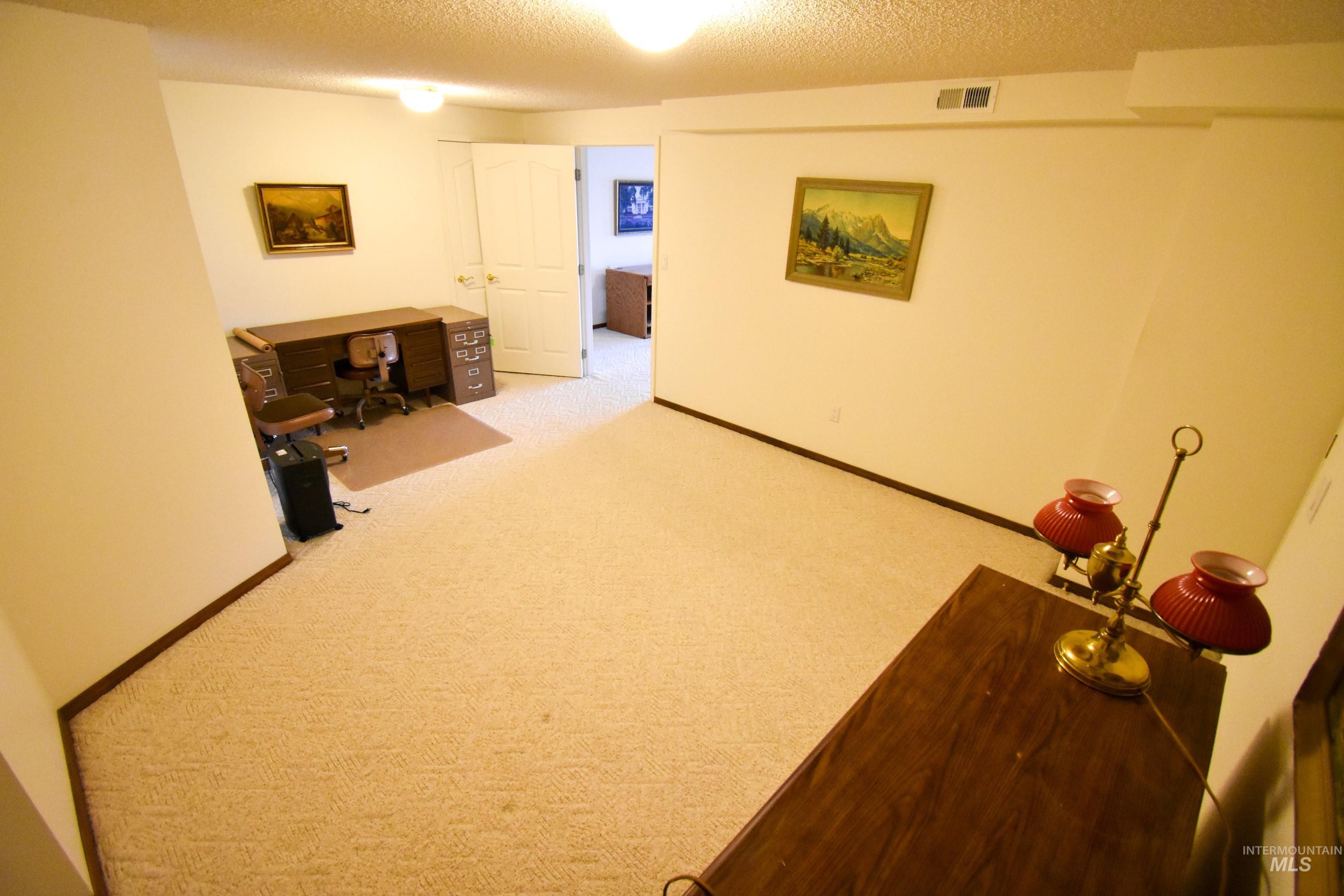 2530 Valleyview Drive, Clarkston, Washington 99403, 4 Bedrooms, 3 Bathrooms, Residential For Sale, Price $749,000,MLS 98947932