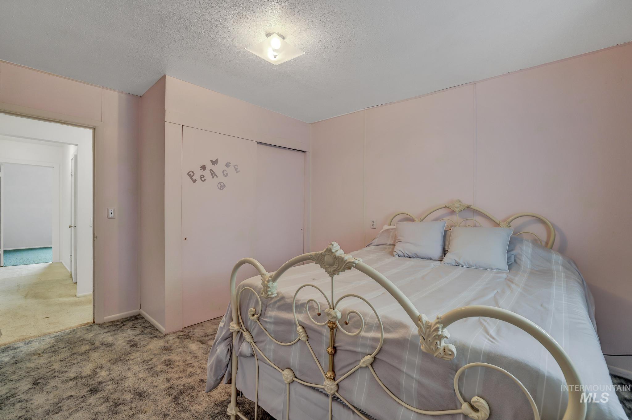 420 E 3rd St, Shoshone, Idaho 83352, 3 Bedrooms, 1 Bathroom, Residential For Sale, Price $279,000,MLS 98947988