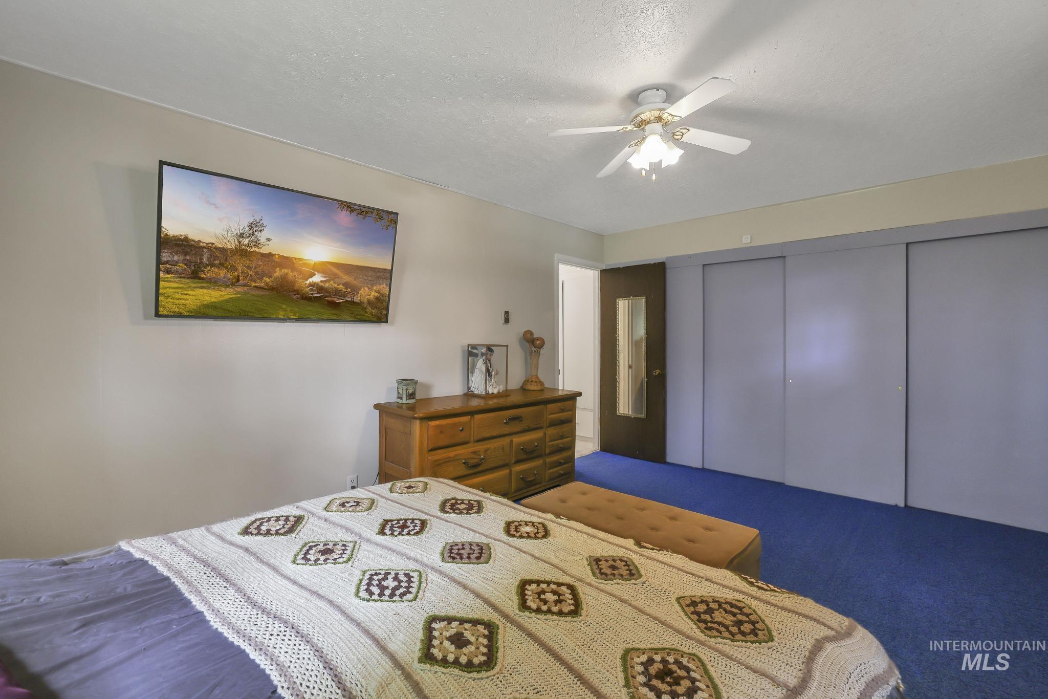 420 E 3rd St, Shoshone, Idaho 83352, 3 Bedrooms, 1 Bathroom, Residential For Sale, Price $279,000,MLS 98947988