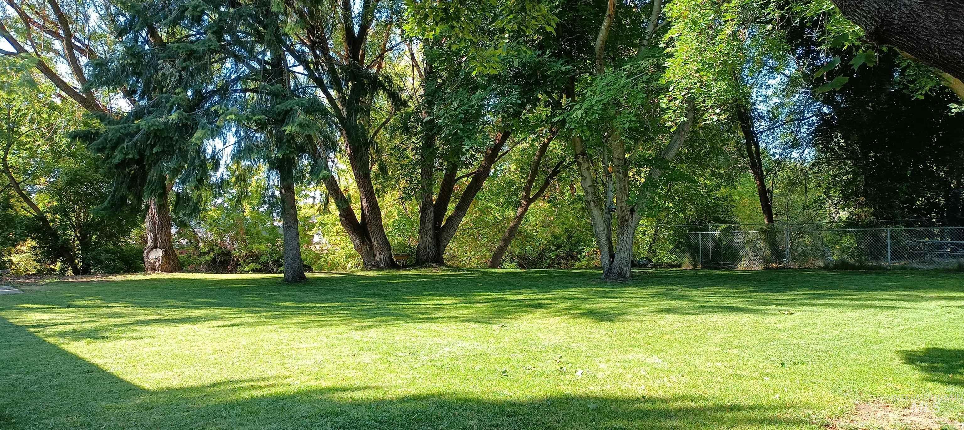 420 E 3rd St, Shoshone, Idaho 83352, 3 Bedrooms, 1 Bathroom, Residential For Sale, Price $279,000,MLS 98947988