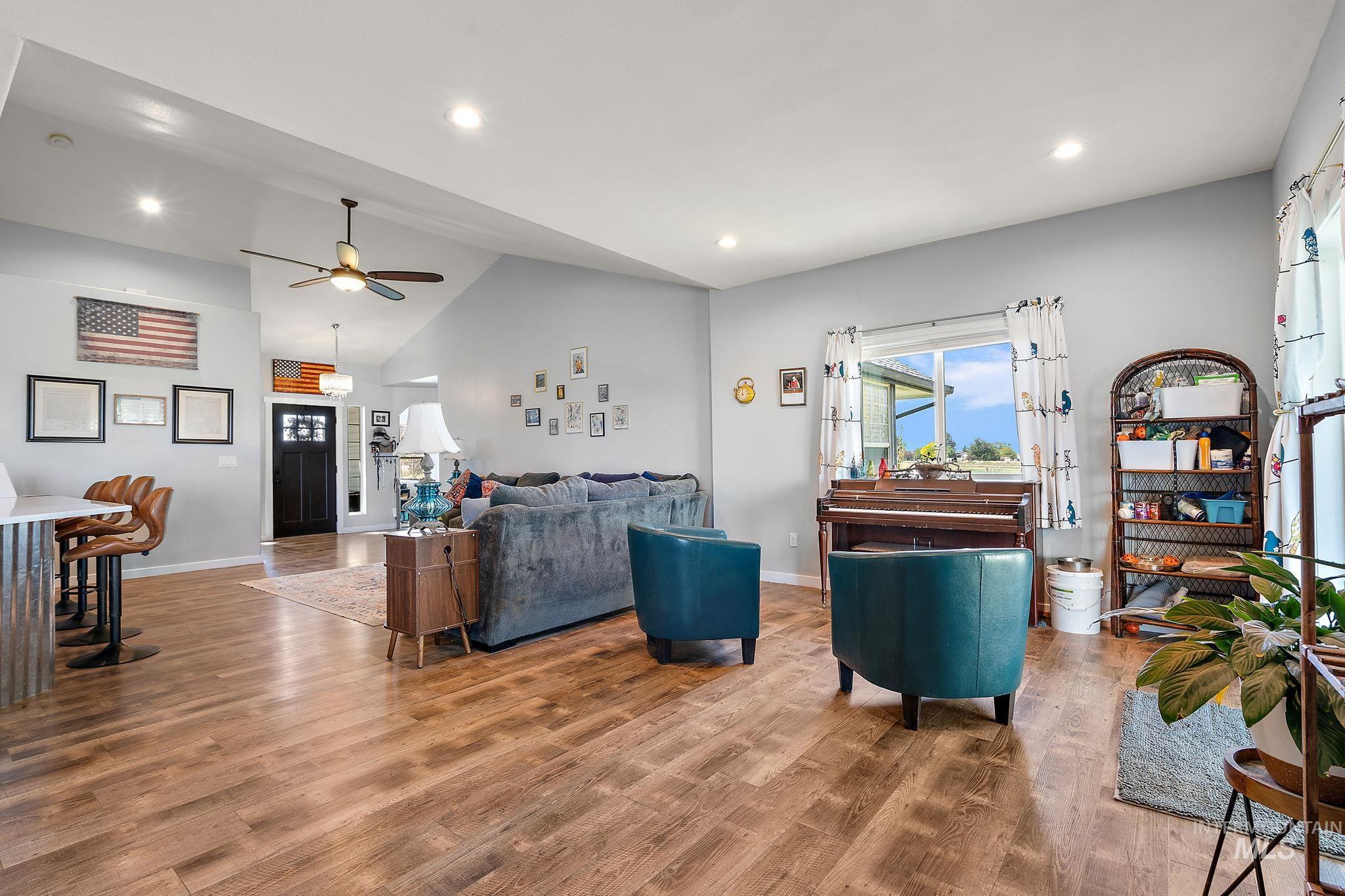 1295 S Dawcamry Lane, Kuna, Idaho 83634, 4 Bedrooms, 3 Bathrooms, Residential For Sale, Price $1,160,000,MLS 98947997