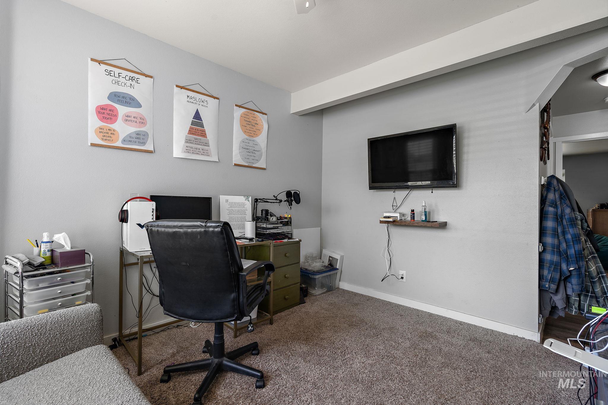 1295 S Dawcamry Lane, Kuna, Idaho 83634, 4 Bedrooms, 3 Bathrooms, Residential For Sale, Price $1,160,000,MLS 98947997