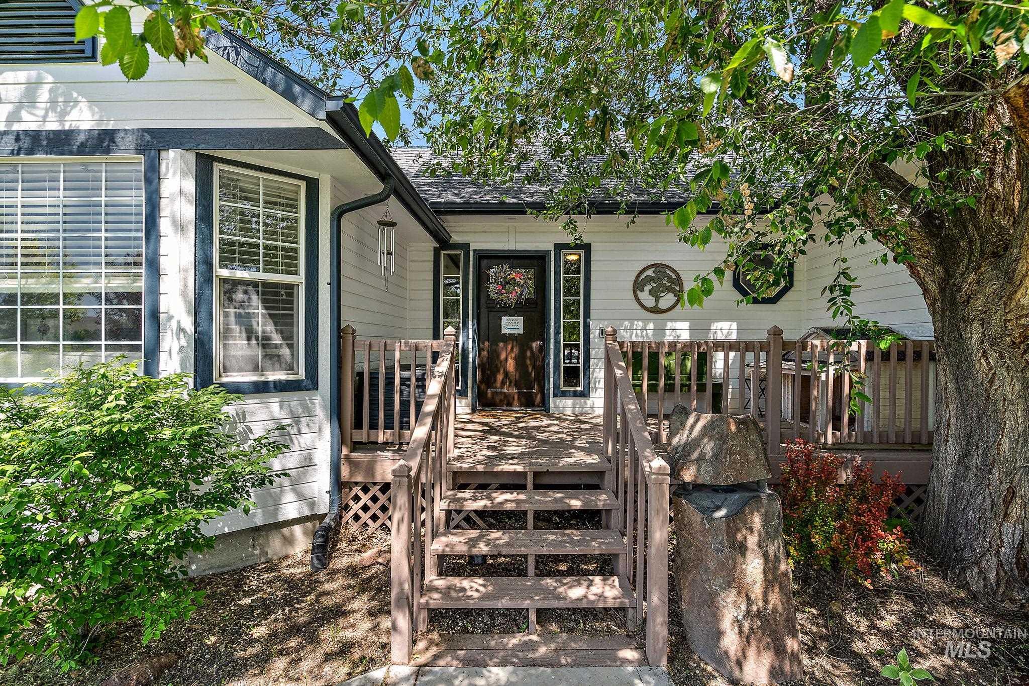 1295 S Dawcamry Lane, Kuna, Idaho 83634, 4 Bedrooms, 3 Bathrooms, Residential For Sale, Price $1,160,000,MLS 98947997