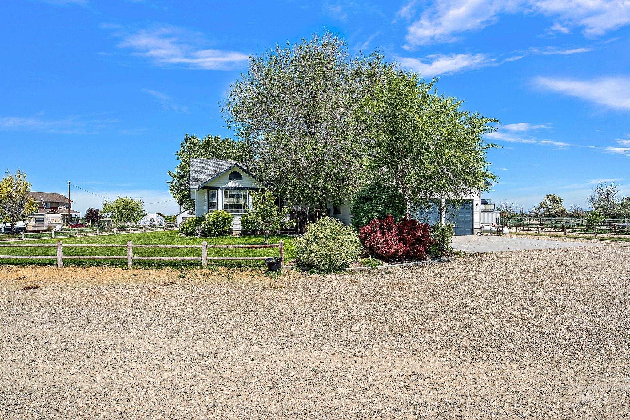 1295 S Dawcamry Lane, Kuna, Idaho 83634, 4 Bedrooms, 3 Bathrooms, Residential For Sale, Price $1,160,000,MLS 98947997