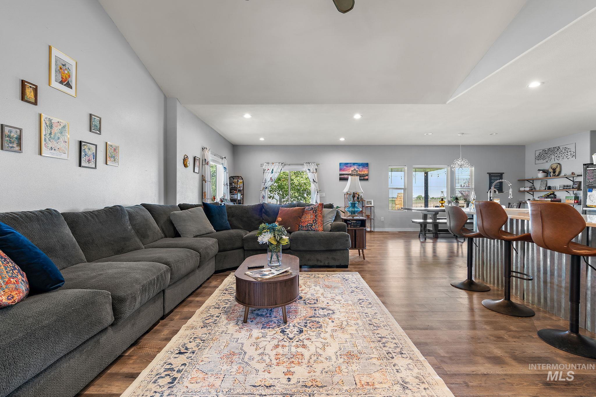 1295 S Dawcamry Lane, Kuna, Idaho 83634, 4 Bedrooms, 3 Bathrooms, Residential For Sale, Price $1,160,000,MLS 98947997