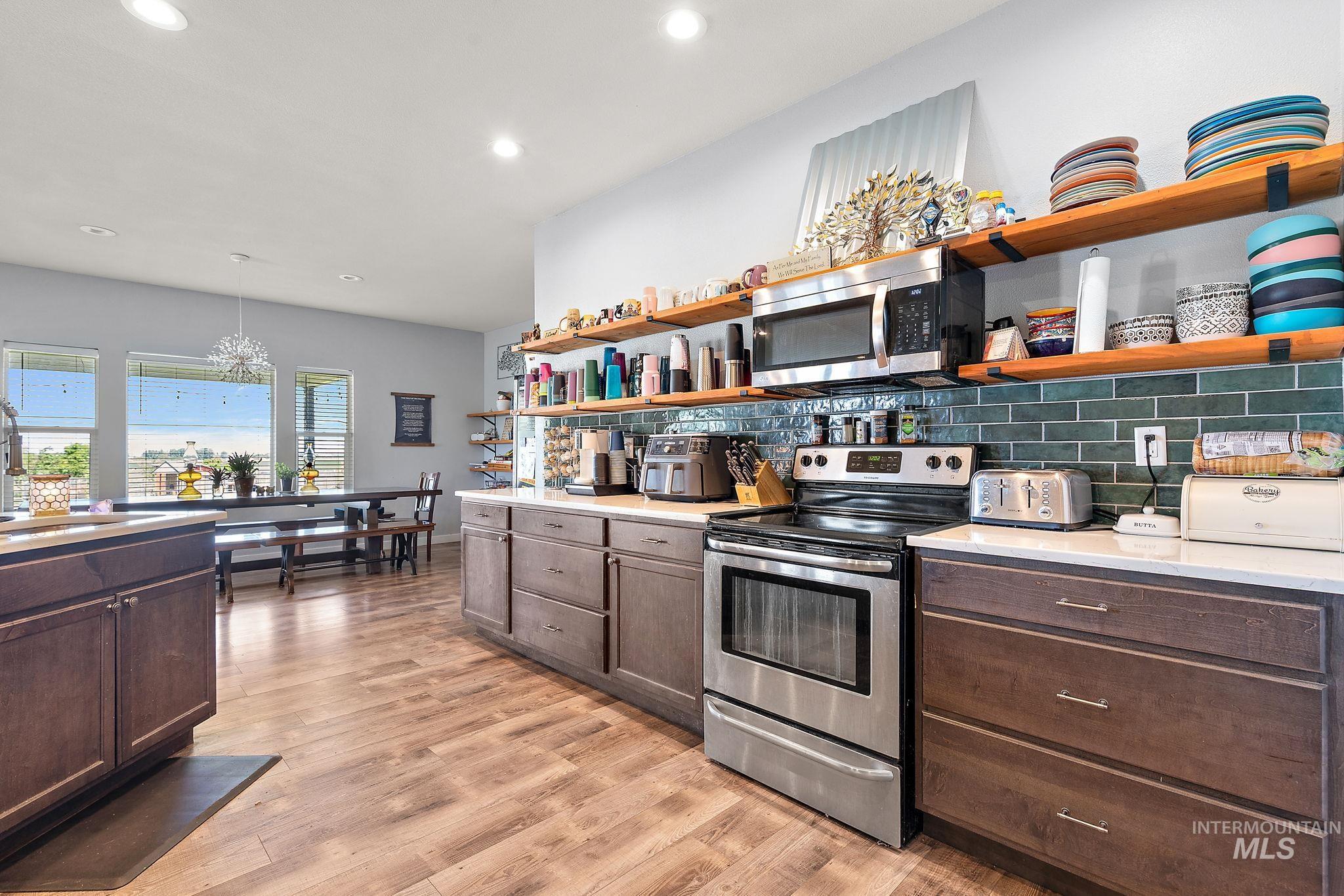 1295 S Dawcamry Lane, Kuna, Idaho 83634, 4 Bedrooms, 3 Bathrooms, Residential For Sale, Price $1,160,000,MLS 98947997