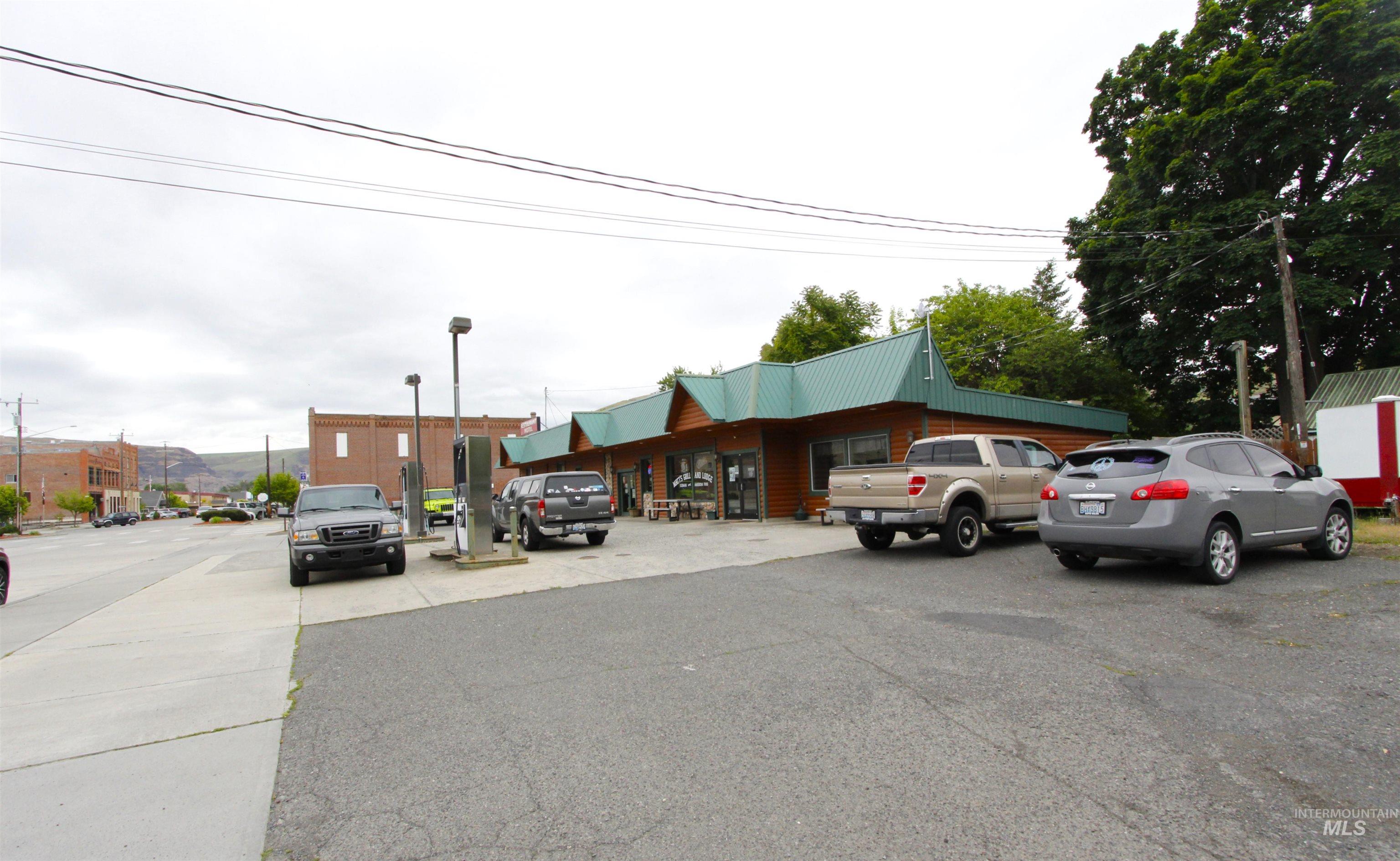 90 2nd Street, Asotin, Washington 99402, Business/Commercial For Sale, Price $399,000, 98948019