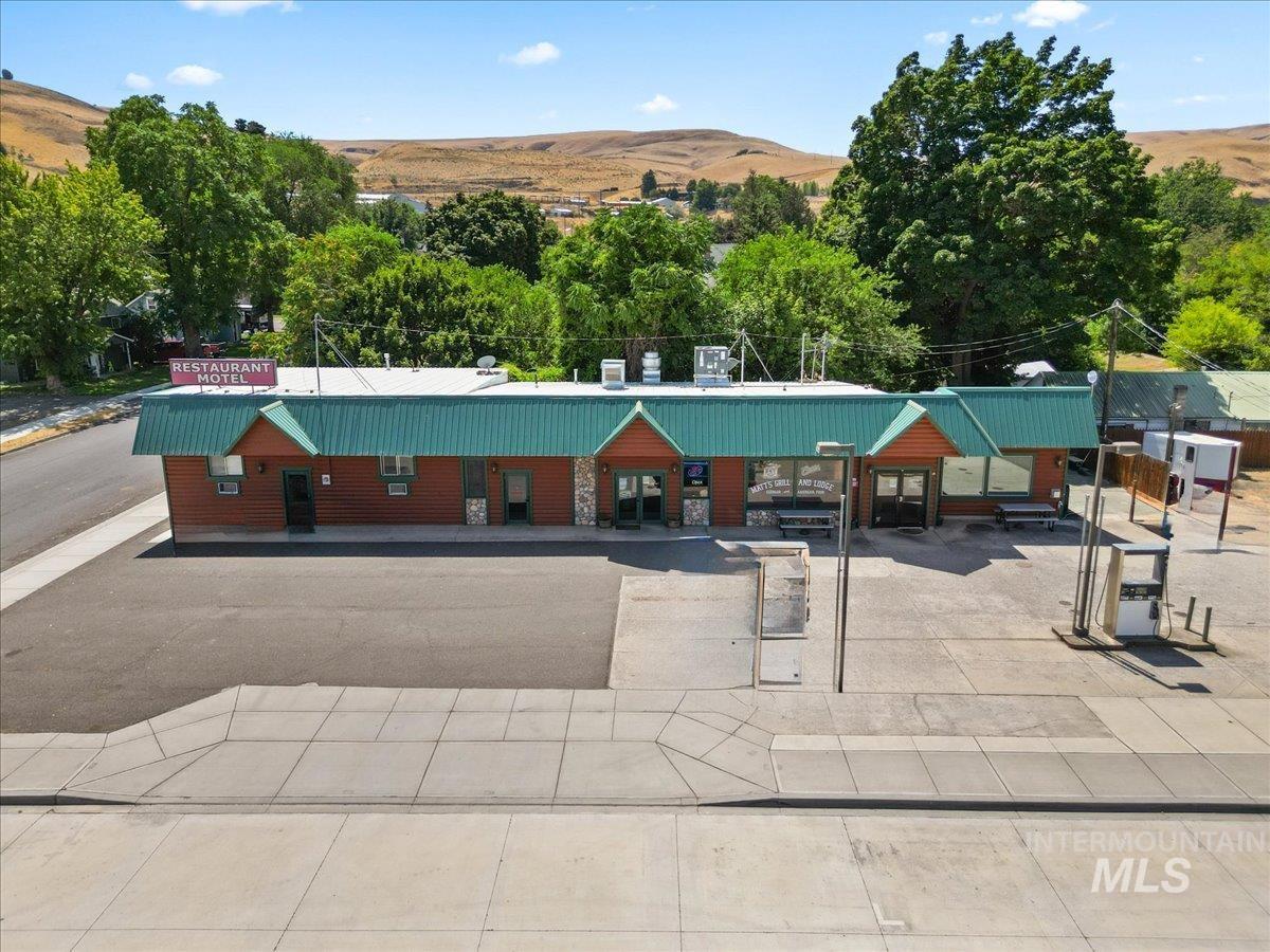90 2nd Street, Asotin, Washington 99402, Business/Commercial For Sale, Price $399,000, 98948019