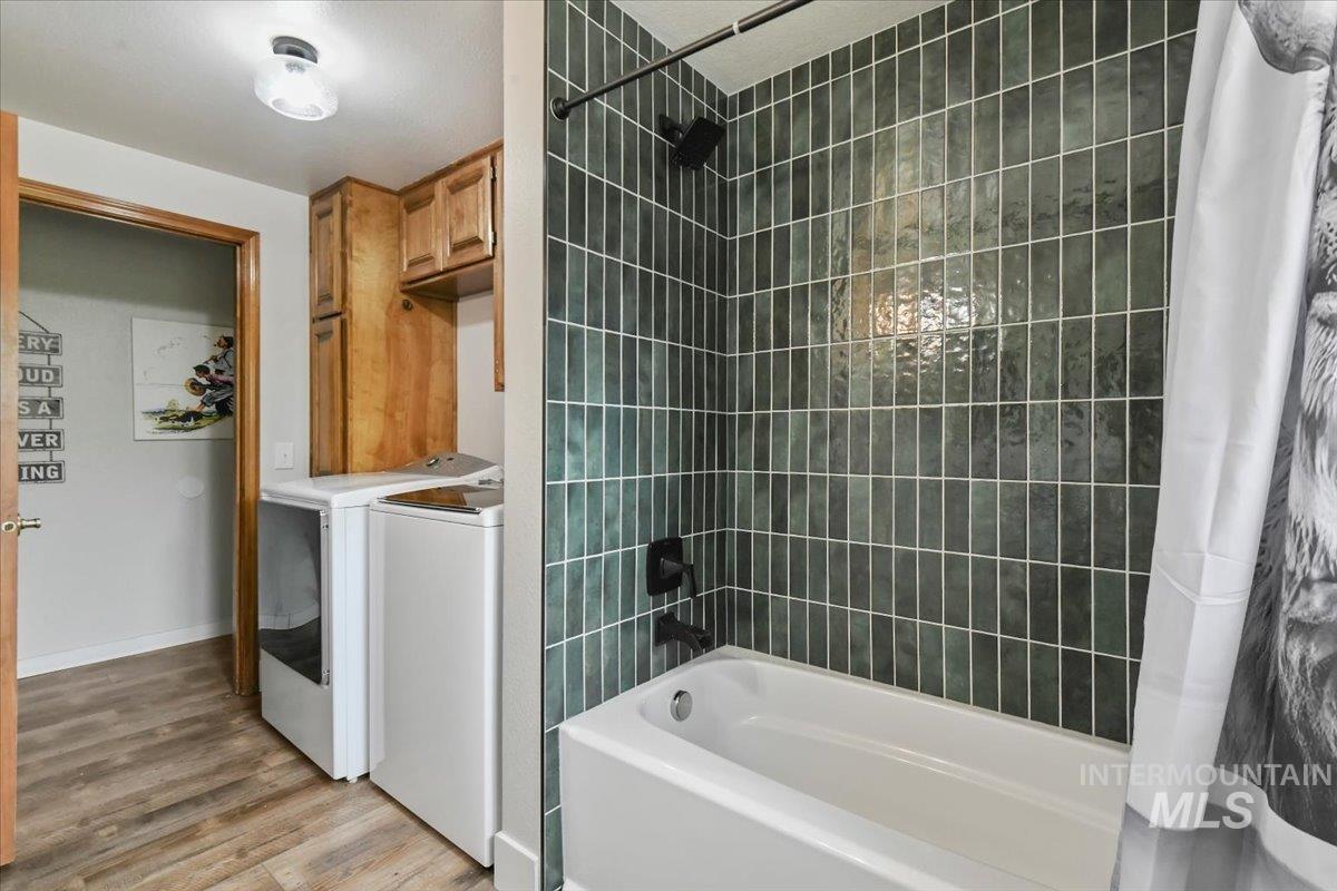 76 W Castle Creek Rd, Garden Valley, Idaho 83622, 3 Bedrooms, 3 Bathrooms, Residential For Sale, Price $699,900,MLS 98948027