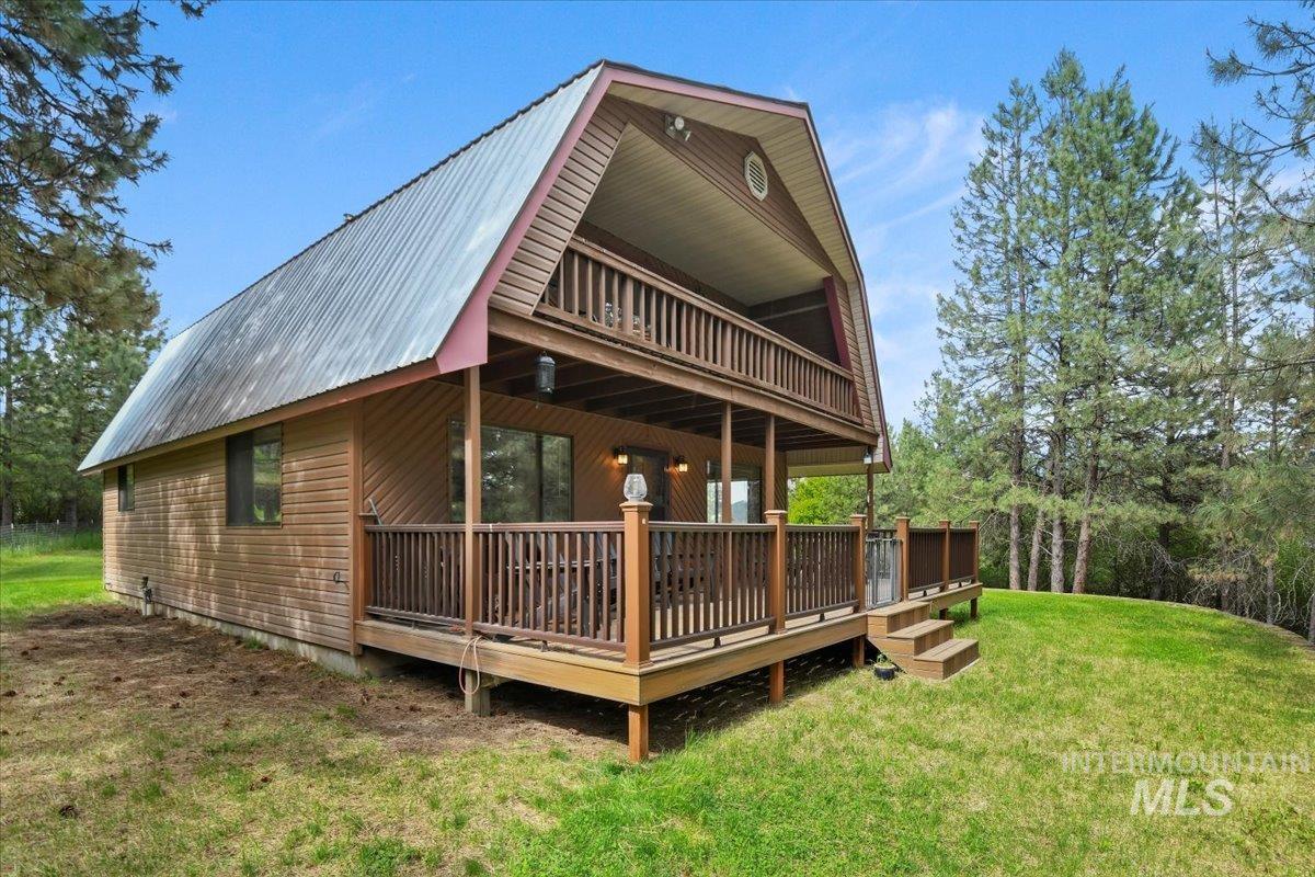 76 W Castle Creek Rd, Garden Valley, Idaho 83622, 3 Bedrooms, 3 Bathrooms, Residential For Sale, Price $699,900,MLS 98948027