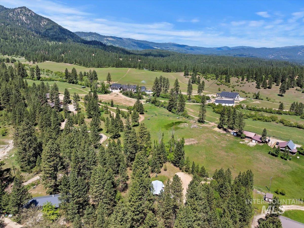 76 W Castle Creek Rd, Garden Valley, Idaho 83622, 3 Bedrooms, 3 Bathrooms, Residential For Sale, Price $699,900,MLS 98948027
