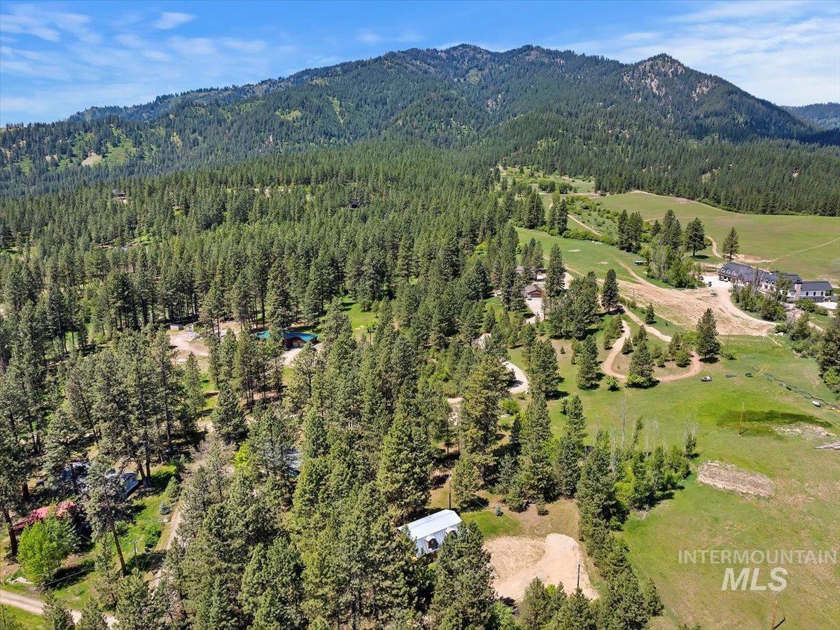 76 W Castle Creek Rd, Garden Valley, Idaho 83622, 3 Bedrooms, 3 Bathrooms, Residential For Sale, Price $699,900,MLS 98948027