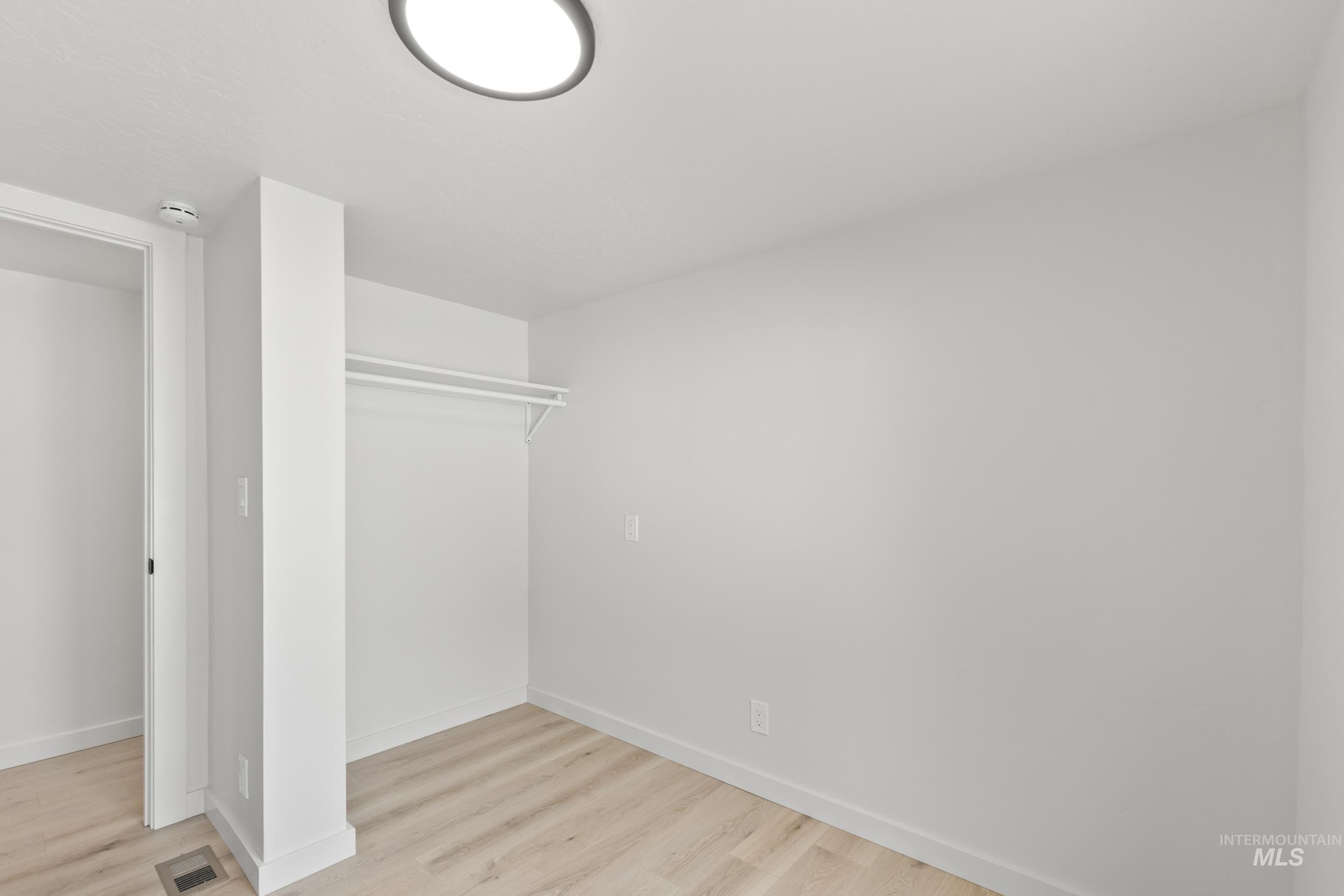 8417 W. Fairview Ave, Boise, Idaho 83704, 3 Bedrooms, 1 Bathroom, Residential For Sale, Price $75,000,MLS 98948089