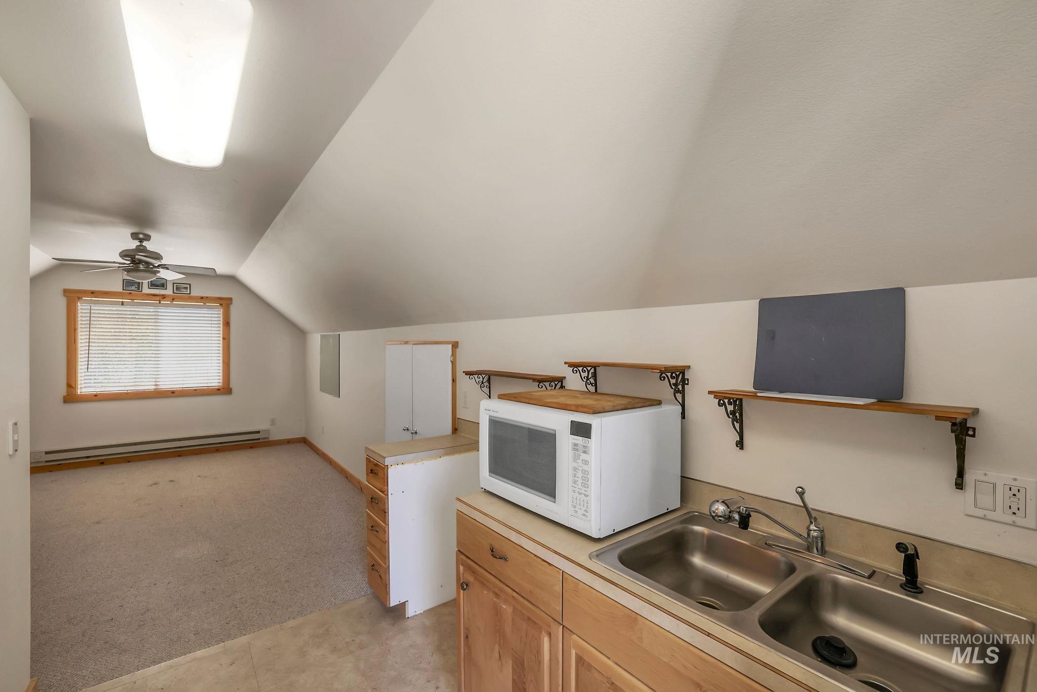 136 Paradise Lane, Donnelly, Idaho 83615, 3 Bedrooms, 2 Bathrooms, Residential For Sale, Price $925,000,MLS 98948134