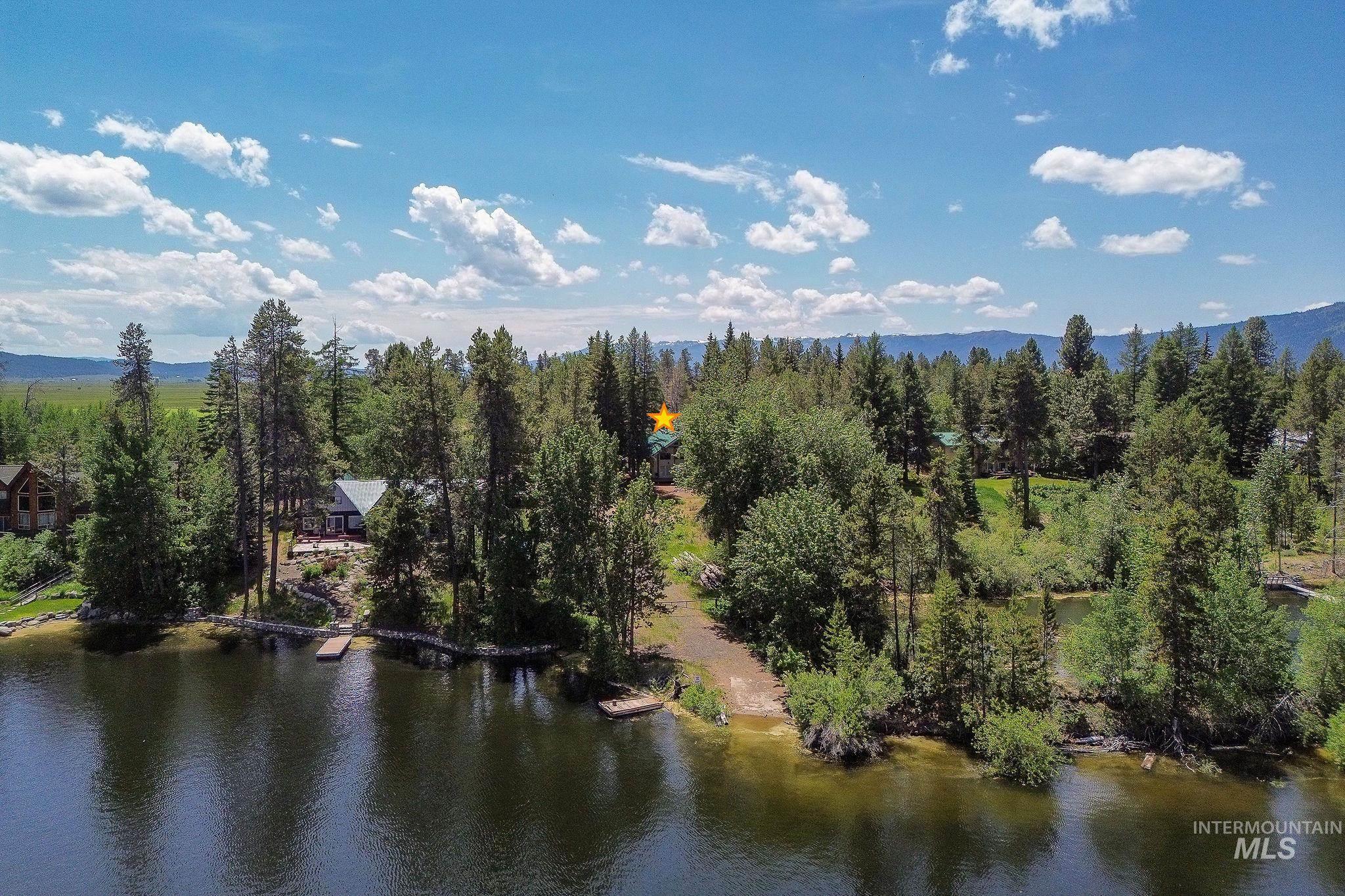 136 Paradise Lane, Donnelly, Idaho 83615, 3 Bedrooms, 2 Bathrooms, Residential For Sale, Price $925,000,MLS 98948134