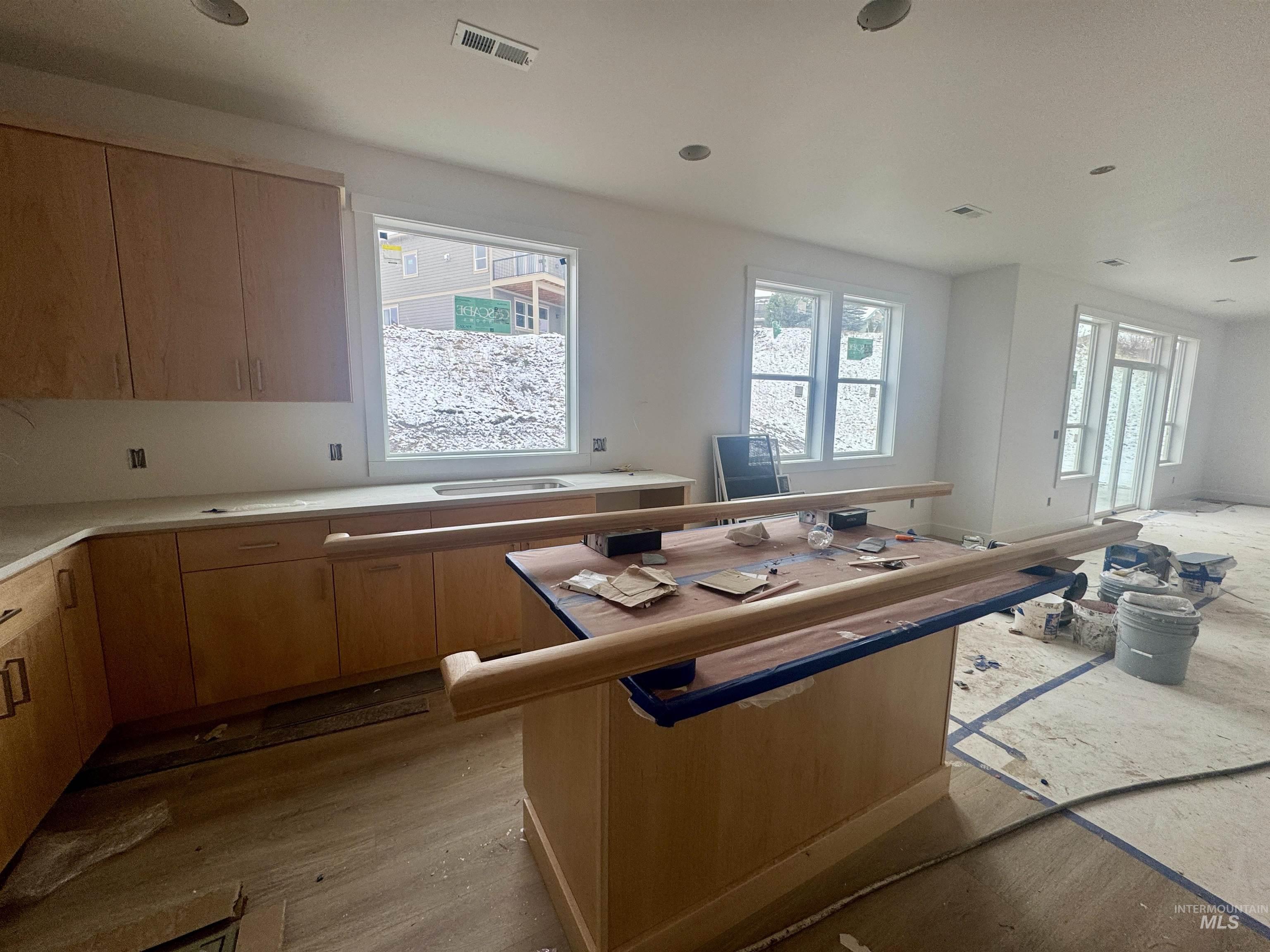 2463 E 3rd Street, Moscow, Idaho 83843, 5 Bedrooms, 3 Bathrooms, Residential For Sale, Price $669,000,MLS 98948405