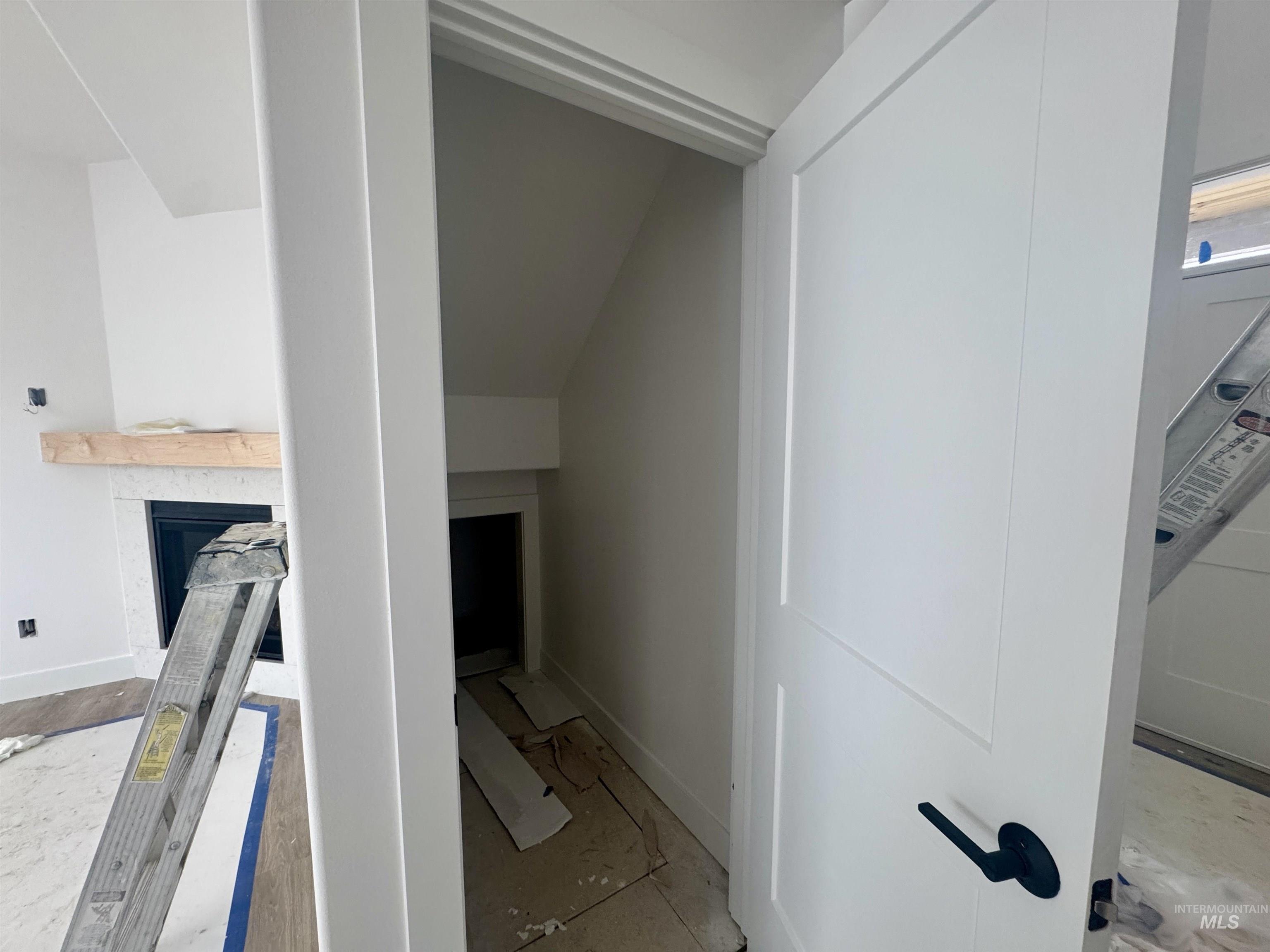 2463 E 3rd Street, Moscow, Idaho 83843, 5 Bedrooms, 3 Bathrooms, Residential For Sale, Price $669,000,MLS 98948405