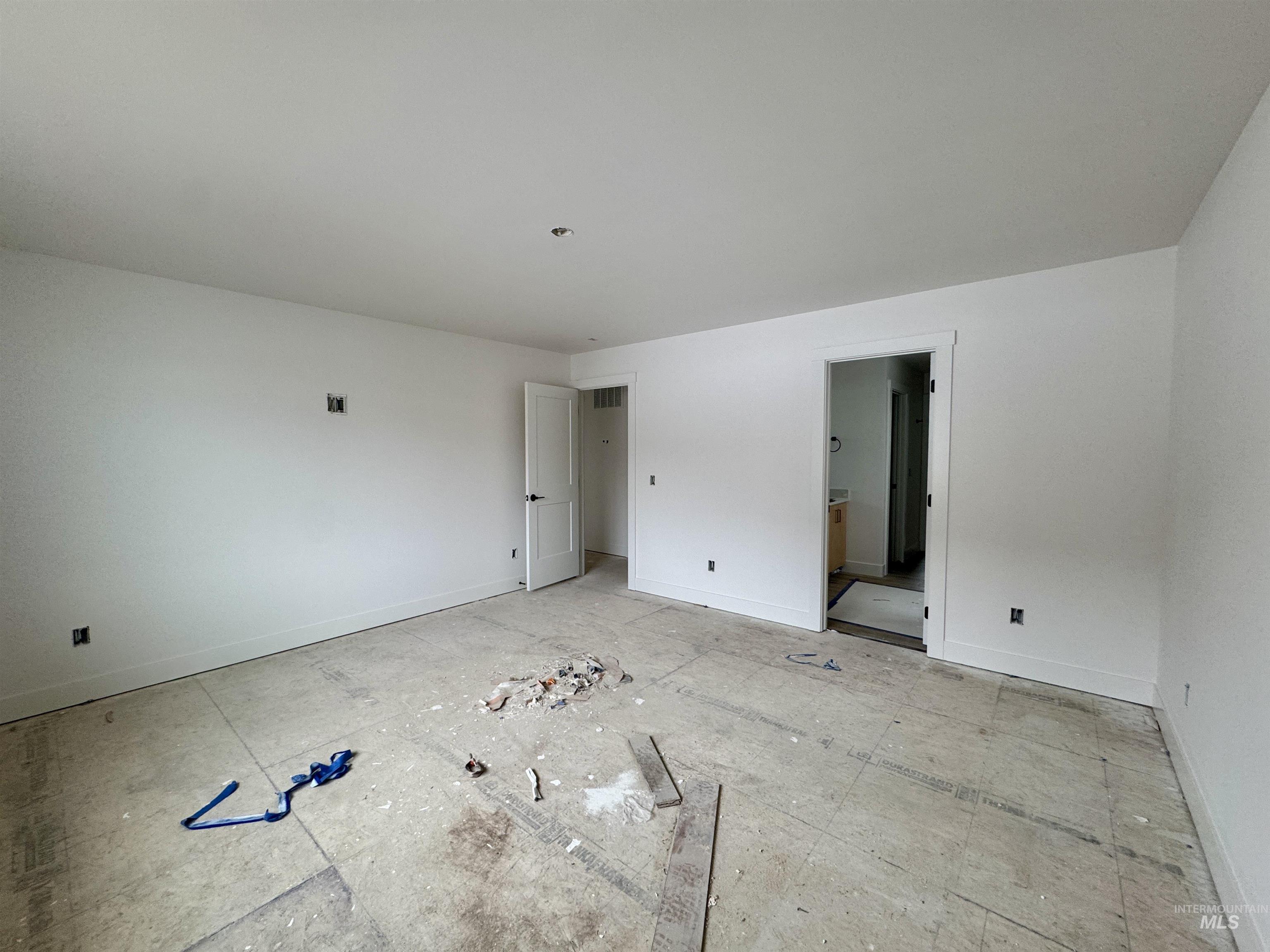 2463 E 3rd Street, Moscow, Idaho 83843, 5 Bedrooms, 3 Bathrooms, Residential For Sale, Price $669,000,MLS 98948405