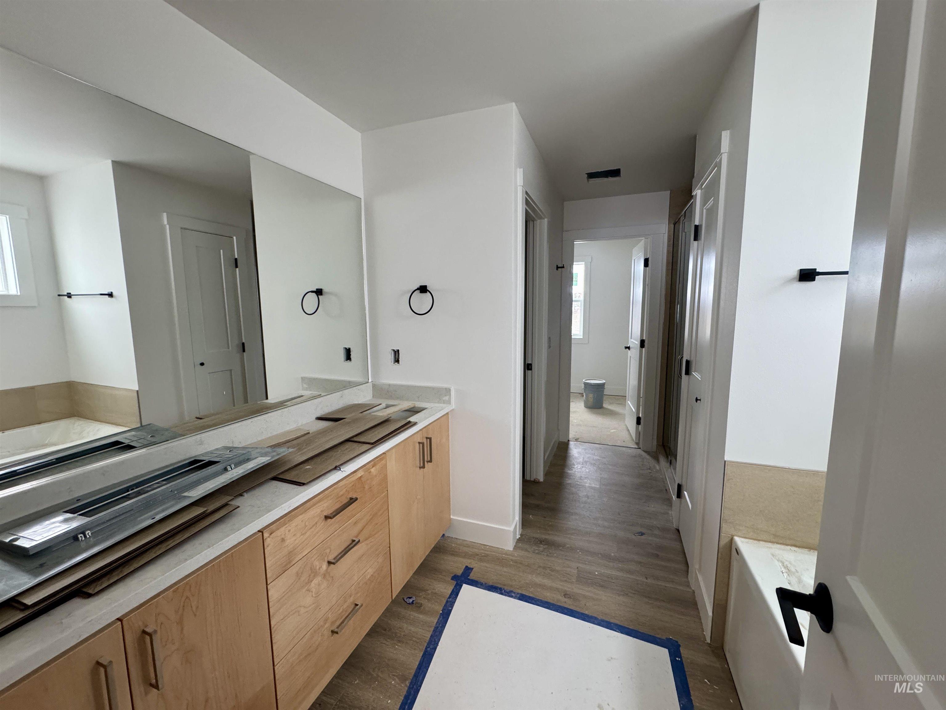 2463 E 3rd Street, Moscow, Idaho 83843, 5 Bedrooms, 3 Bathrooms, Residential For Sale, Price $669,000,MLS 98948405