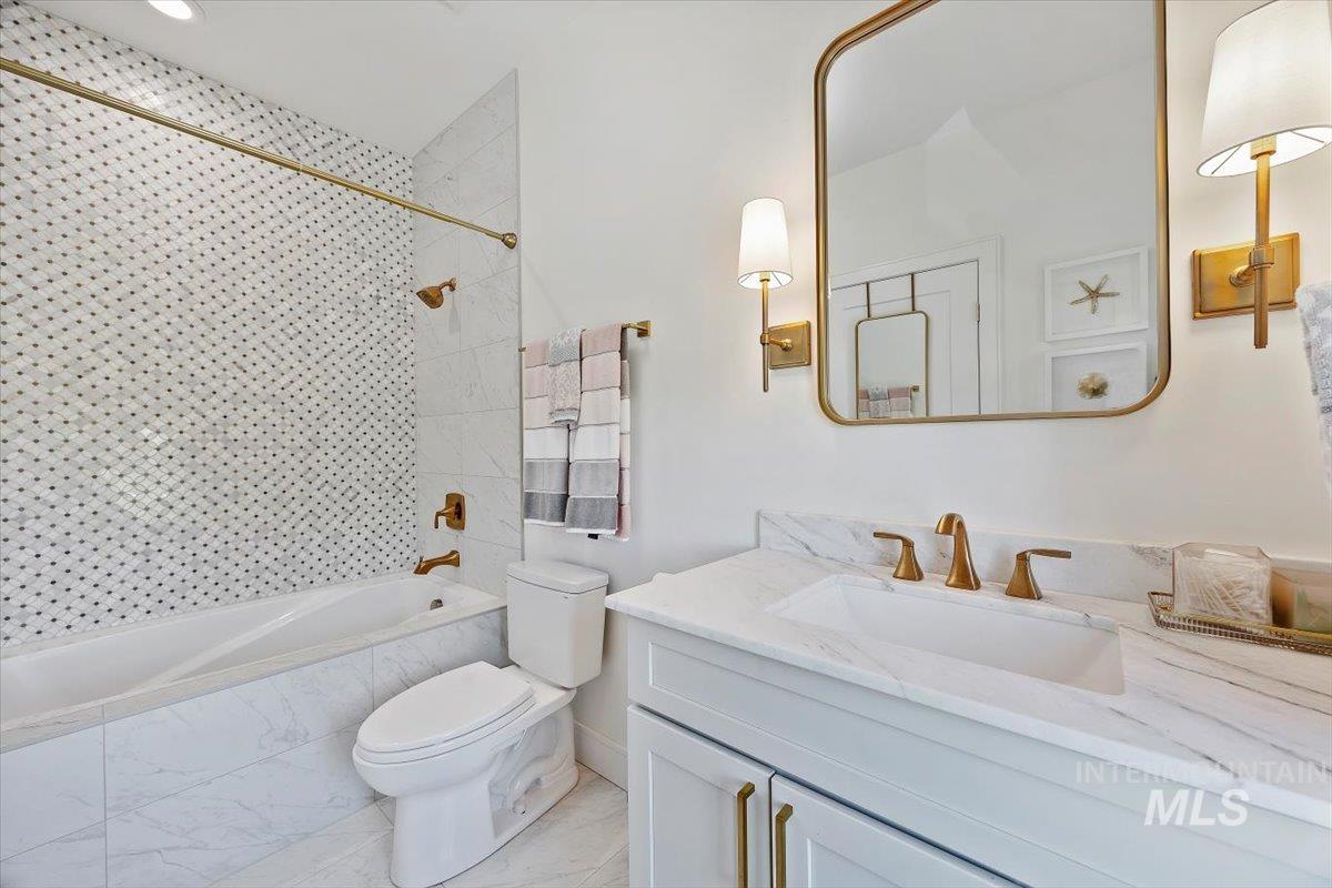 8 River Run Estates, Burley, Idaho 83318, 3 Bedrooms, 3.5 Bathrooms, Residential For Sale, Price $1,350,000,MLS 98948455