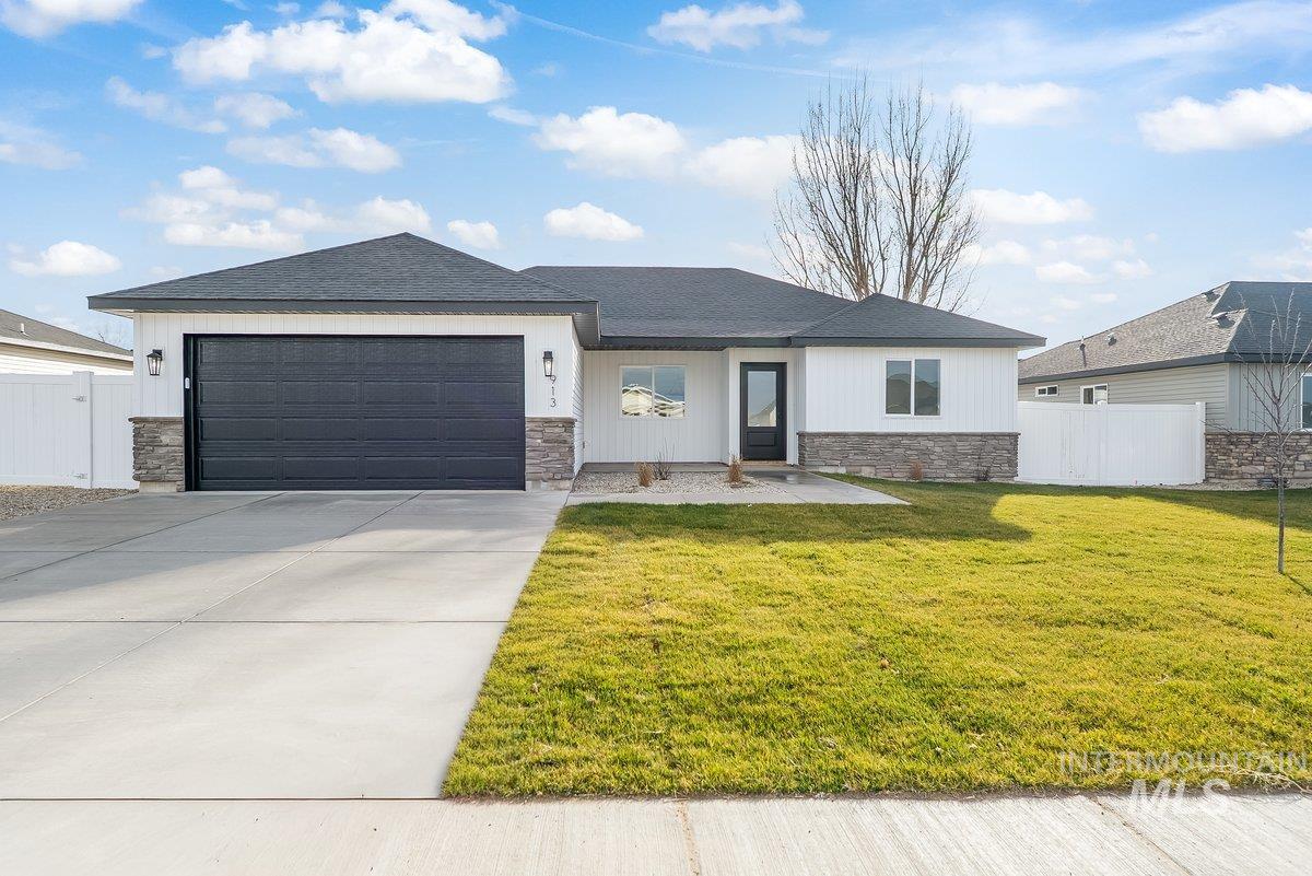 913 E 23rd Ave., Jerome, Idaho 83338, 4 Bedrooms, 2 Bathrooms, Residential For Sale, Price $369,000, 98948526