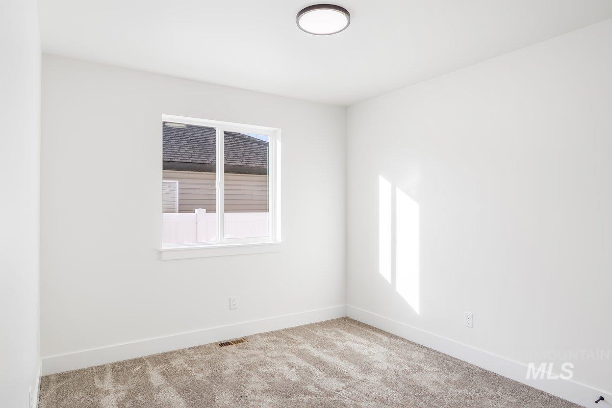 913 E 23rd Ave., Jerome, Idaho 83338, 4 Bedrooms, 2 Bathrooms, Residential For Sale, Price $369,000, 98948526