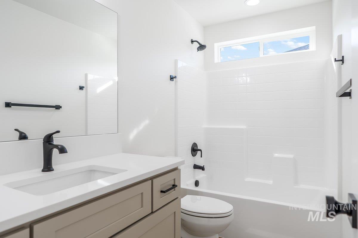 913 E 23rd Ave., Jerome, Idaho 83338, 4 Bedrooms, 2 Bathrooms, Residential For Sale, Price $369,000, 98948526