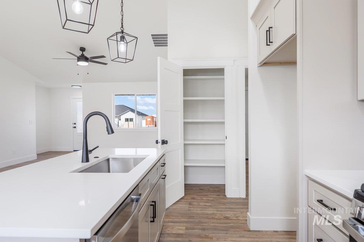 913 E 23rd Ave., Jerome, Idaho 83338, 4 Bedrooms, 2 Bathrooms, Residential For Sale, Price $369,000, 98948526