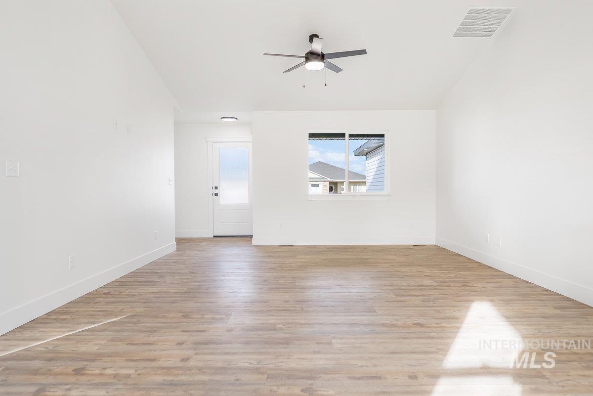 913 E 23rd Ave., Jerome, Idaho 83338, 4 Bedrooms, 2 Bathrooms, Residential For Sale, Price $369,000, 98948526