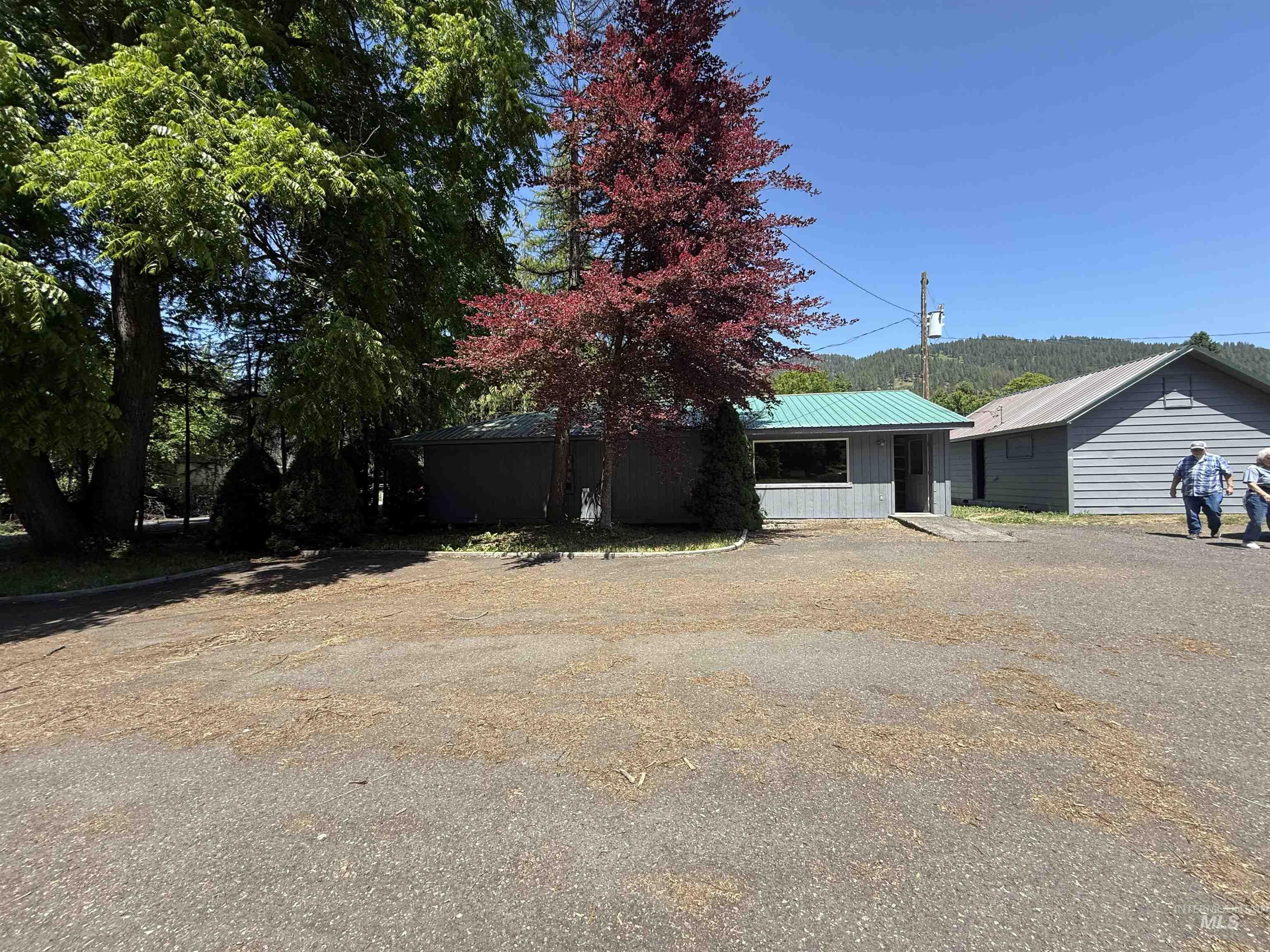 14391 Highway 12, Orofino, Idaho 83544, 4 Rooms, Business/Commercial For Sale, Price $195,000,MLS 98948532