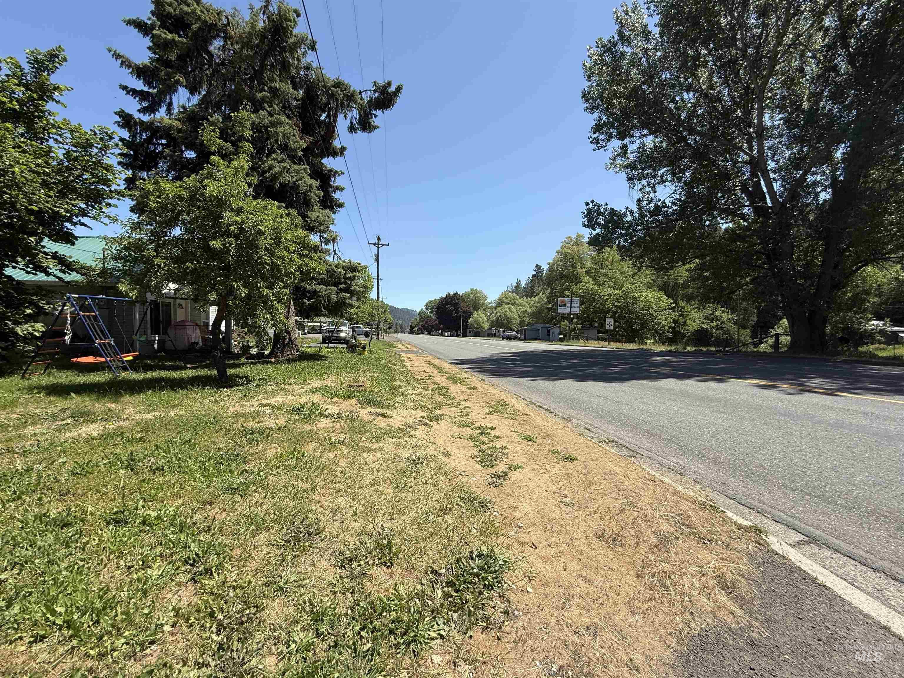 14391 Highway 12, Orofino, Idaho 83544, 4 Rooms, Business/Commercial For Sale, Price $195,000,MLS 98948532