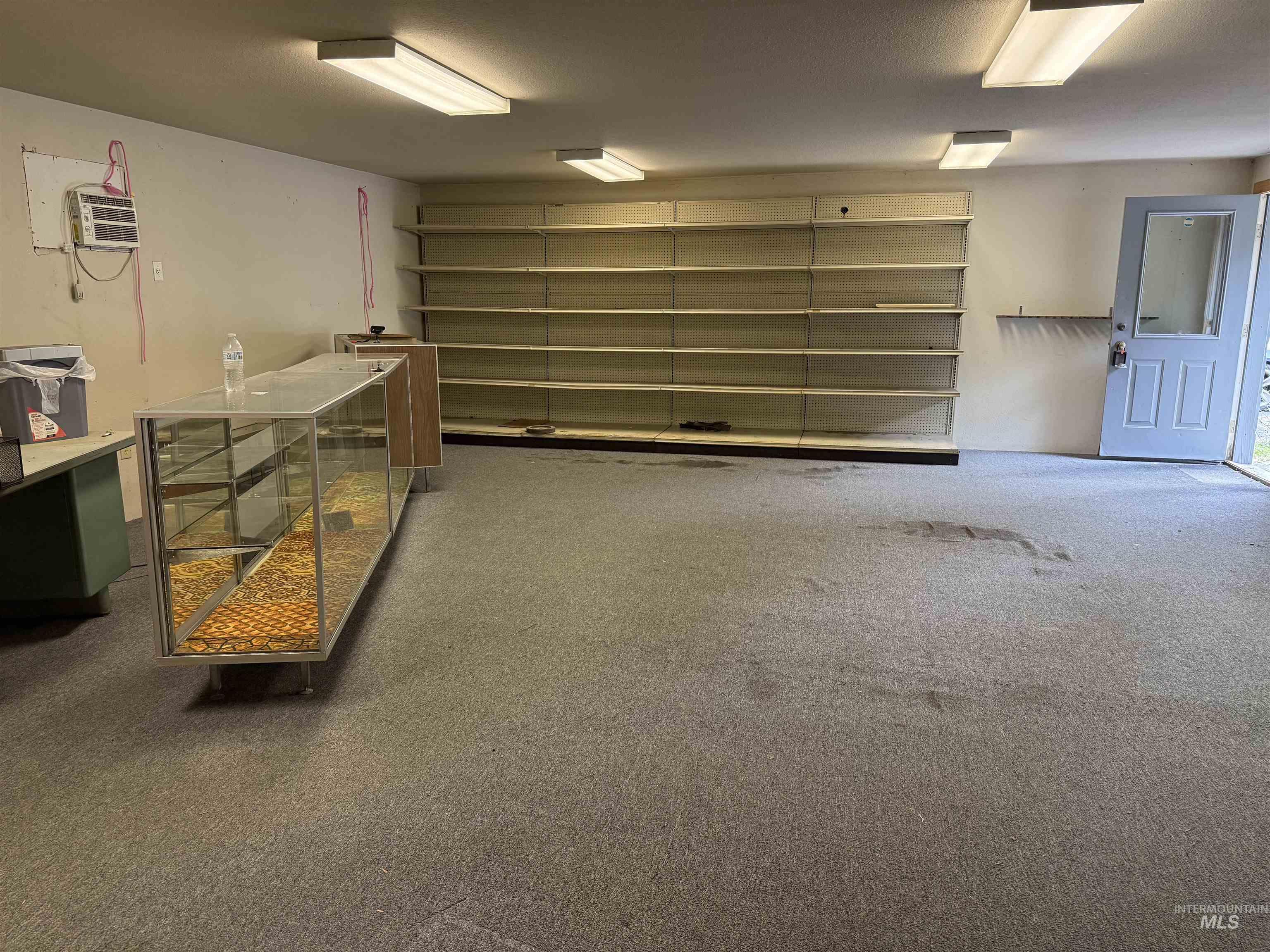 14391 Highway 12, Orofino, Idaho 83544, 4 Rooms, Business/Commercial For Sale, Price $195,000,MLS 98948532