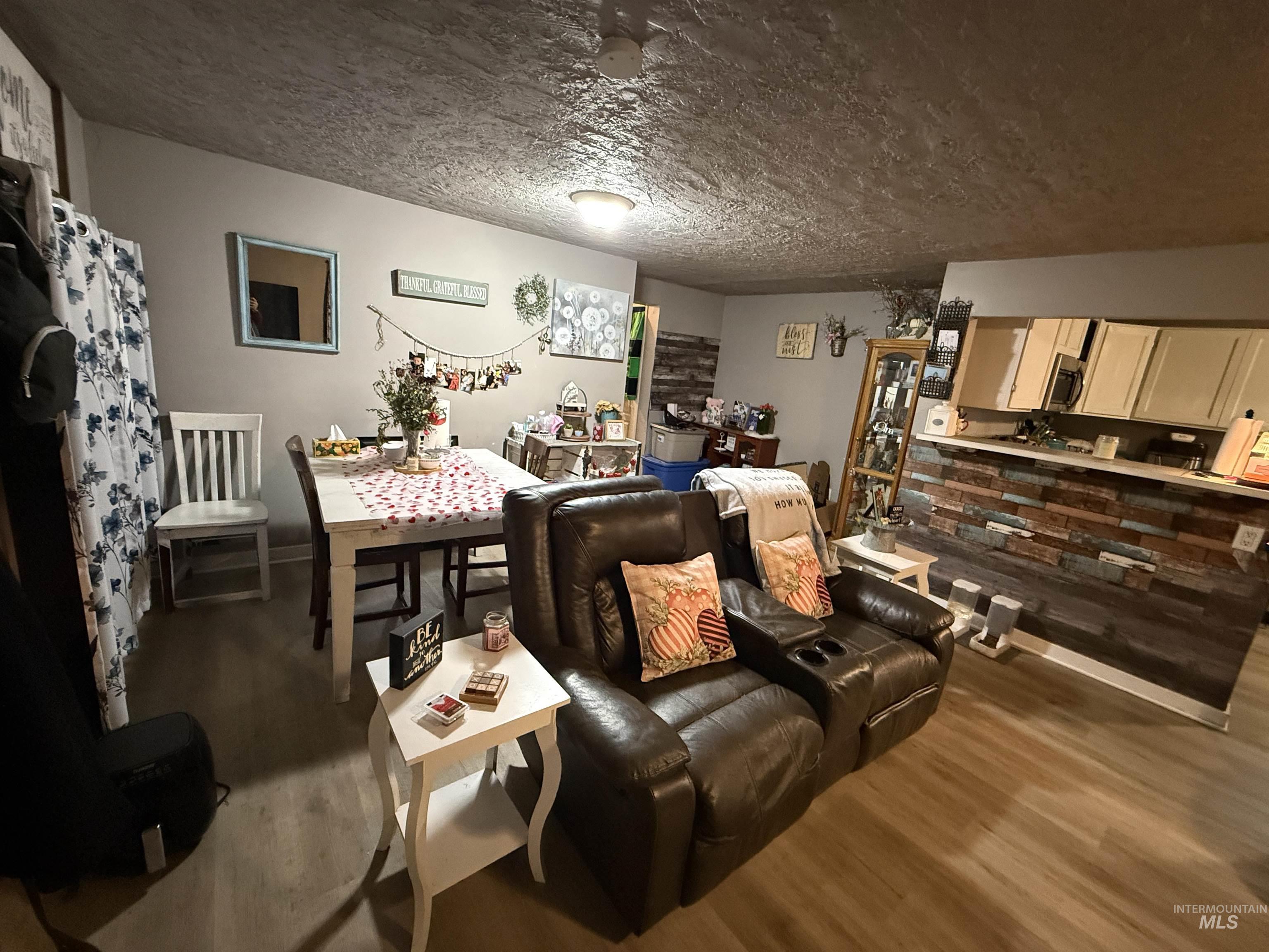 12402 Hwy 44, Middleton, Idaho 83644, 3 Bedrooms, 2 Bathrooms, Residential For Sale, Price $432,000,MLS 98948537