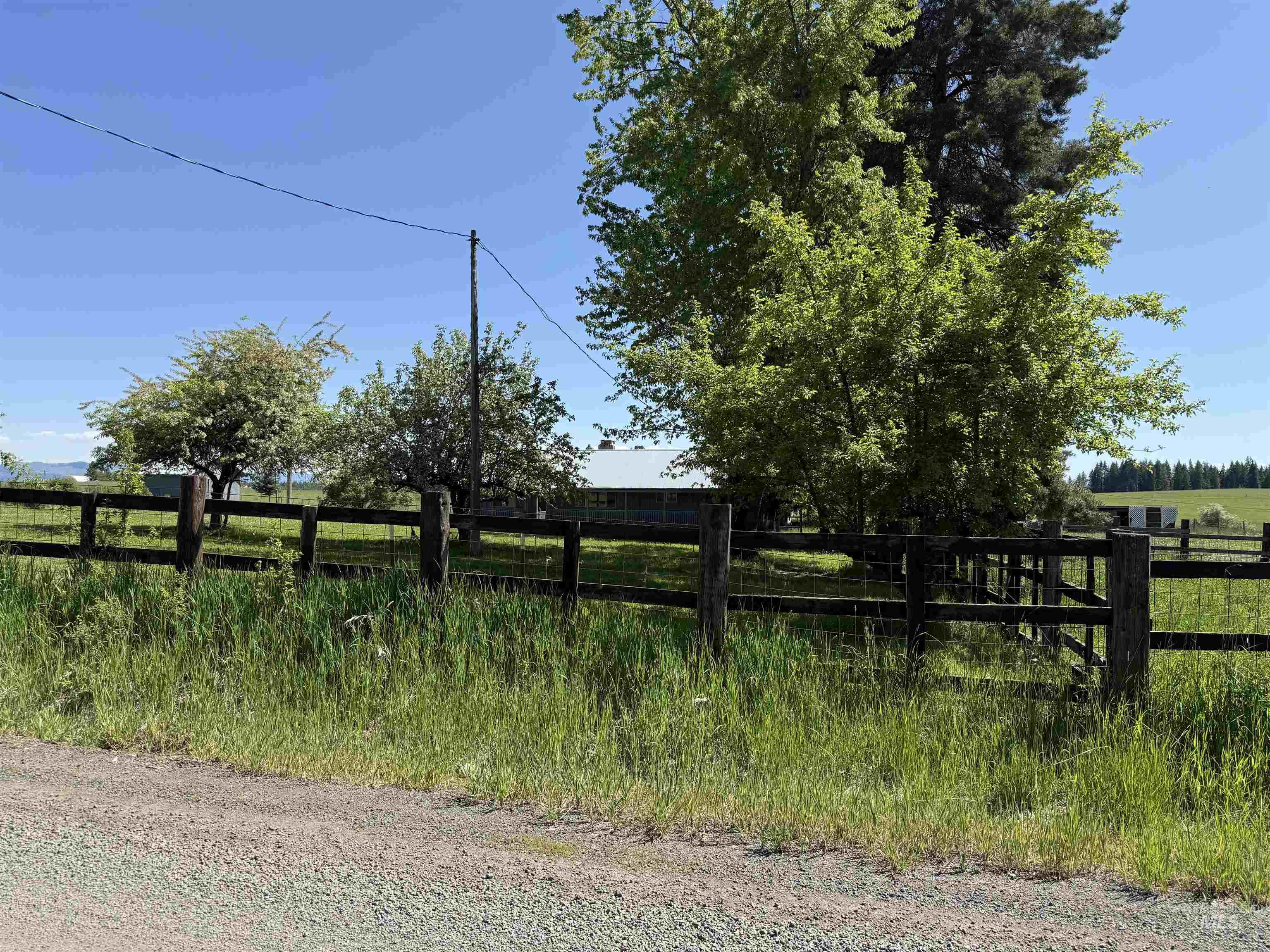 5656 Three Mile Road, Weippe, Idaho 83553, 2 Bedrooms, 2 Bathrooms, Residential For Sale, Price $499,000,MLS 98948544