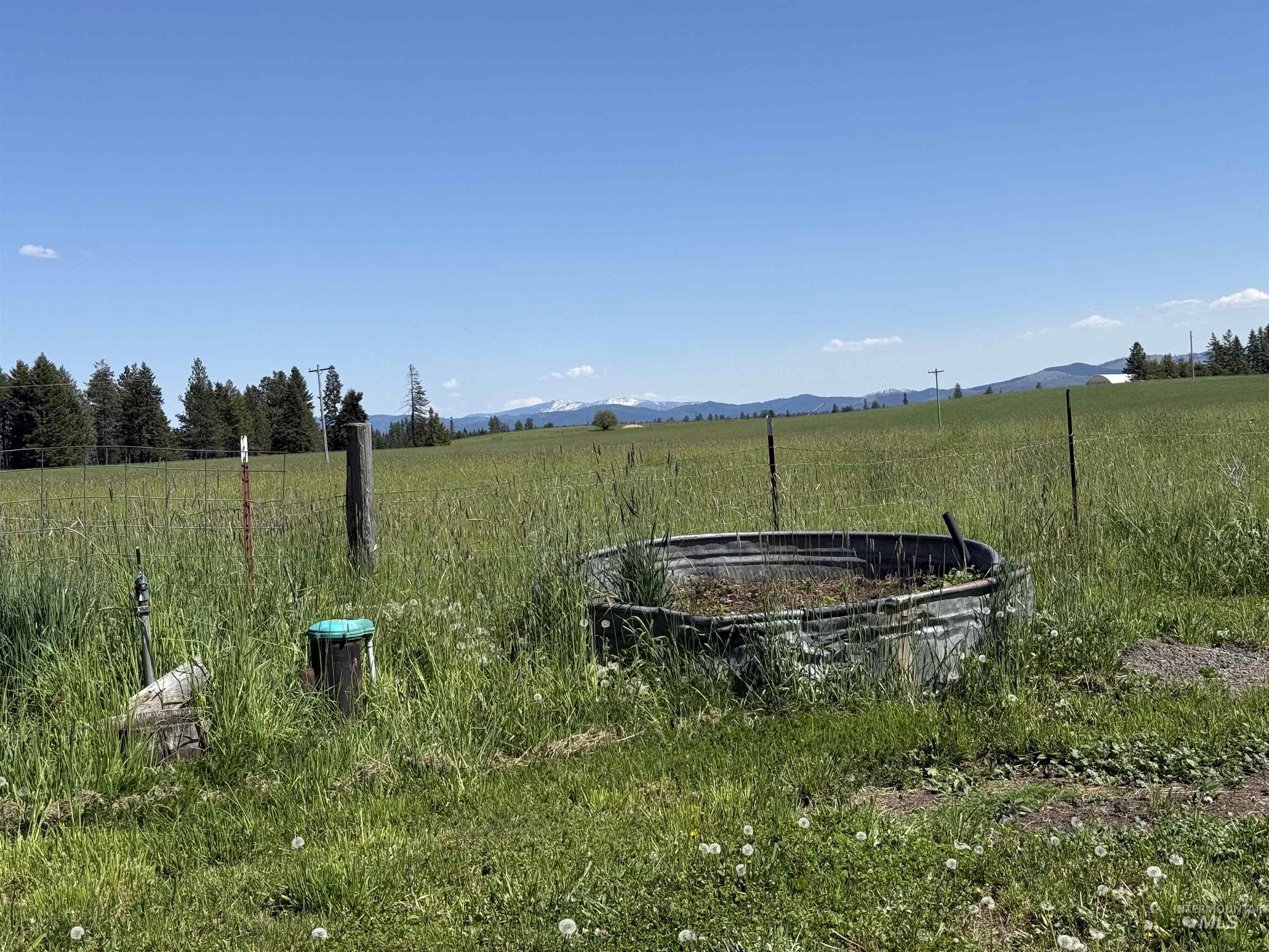 5656 Three Mile Road, Weippe, Idaho 83553, 2 Bedrooms, 2 Bathrooms, Residential For Sale, Price $499,000,MLS 98948544