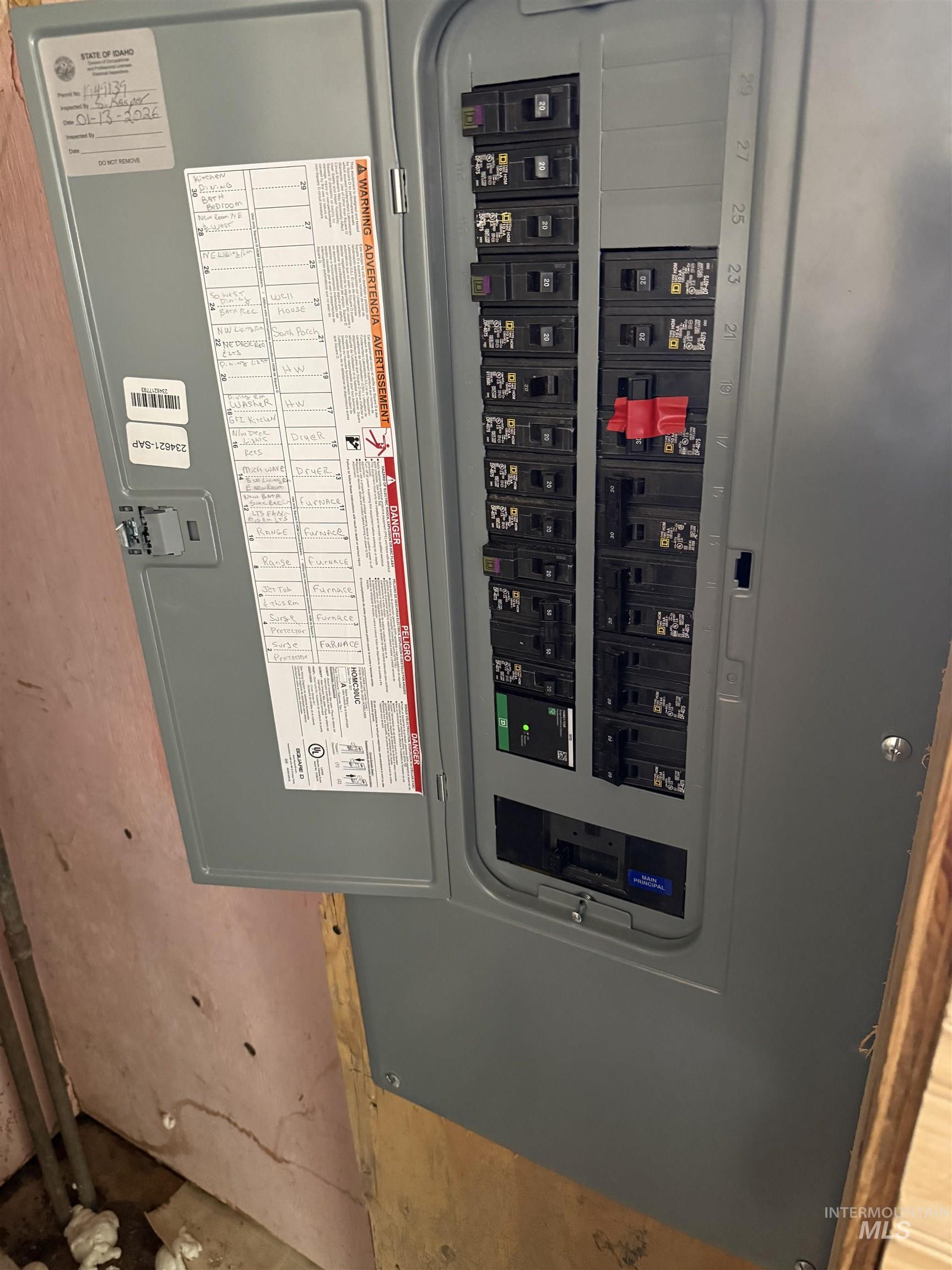 5656 Three Mile Road, Weippe, Idaho 83553, 2 Bedrooms, 2 Bathrooms, Residential For Sale, Price $499,000,MLS 98948544