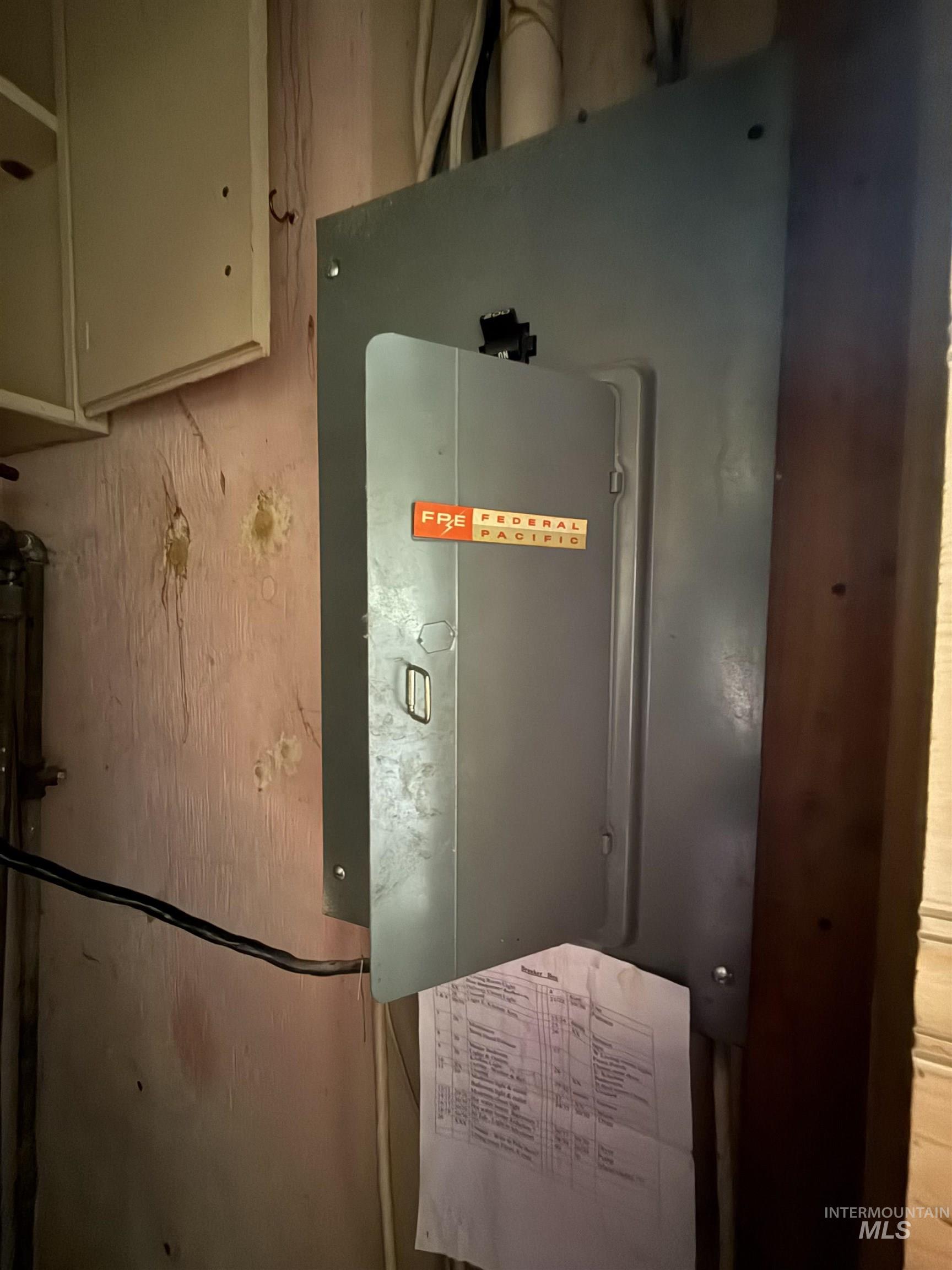 5656 Three Mile Road, Weippe, Idaho 83553, 2 Bedrooms, 2 Bathrooms, Residential For Sale, Price $499,000,MLS 98948544