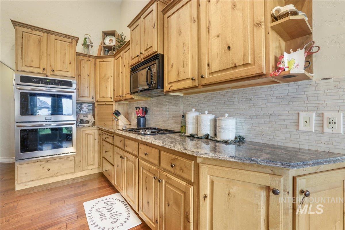 1801 E 3900 N, Buhl, Idaho 83316, 5 Bedrooms, 3 Bathrooms, Residential For Sale, Price $859,000,MLS 98948565